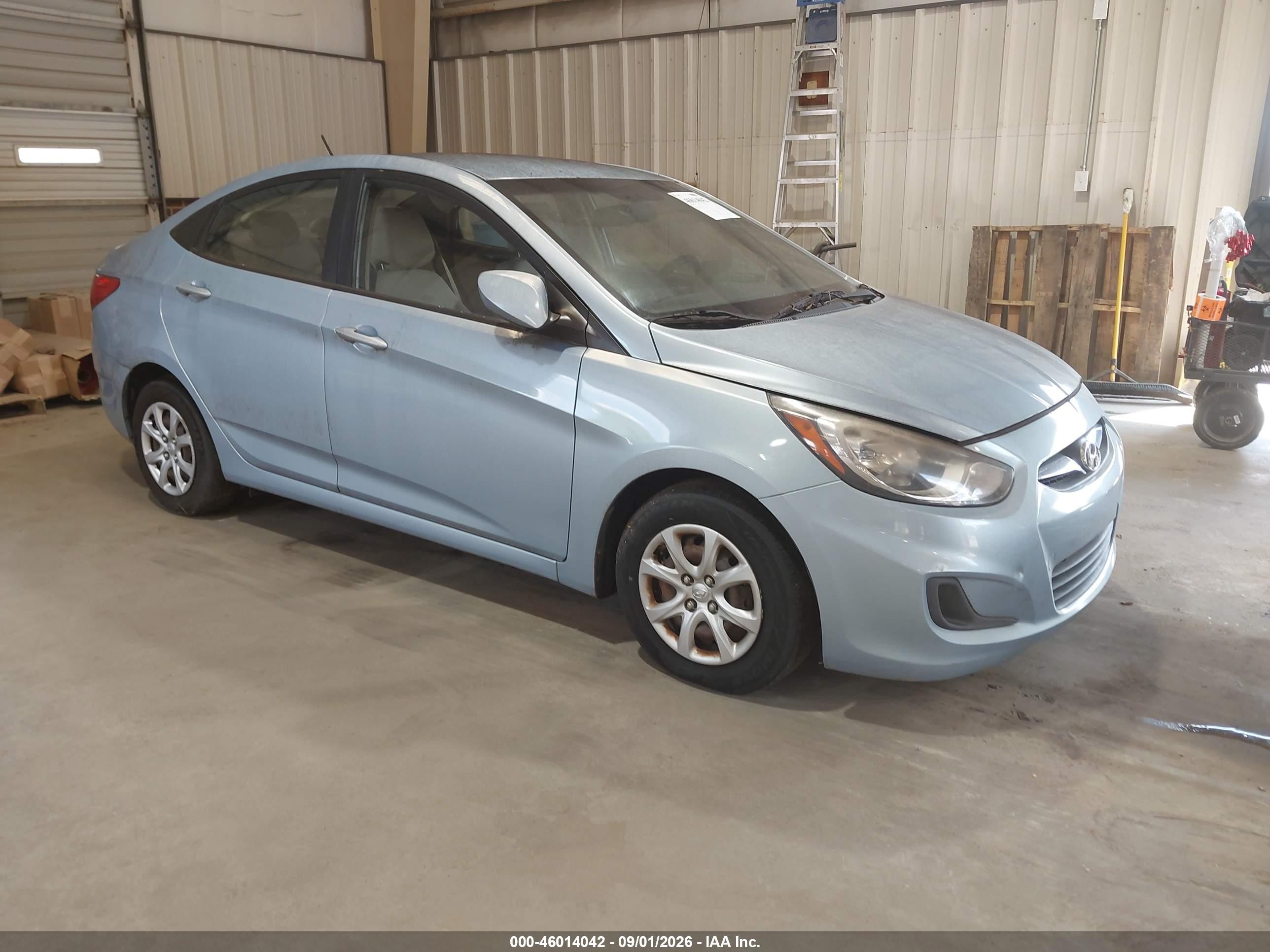2013 Hyundai Accent Gls Light Blue vin: KMHCT4AE4DU488658
