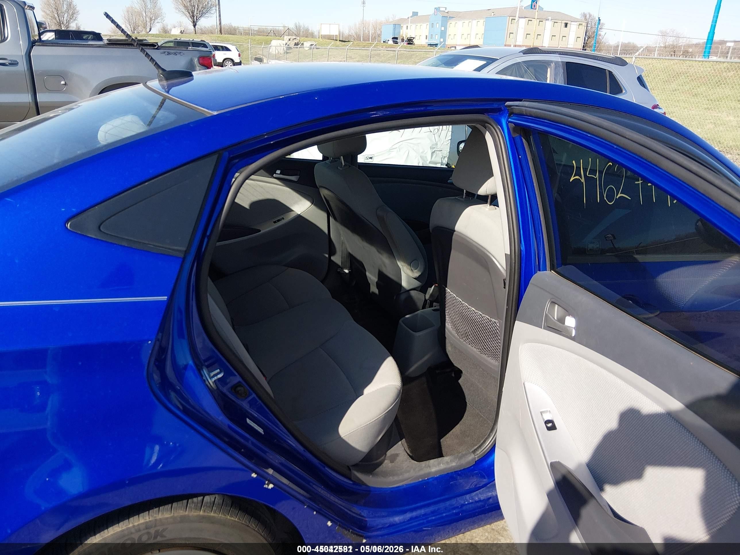 2013 Hyundai Accent Gls Blue vin: KMHCT4AE4DU503076
