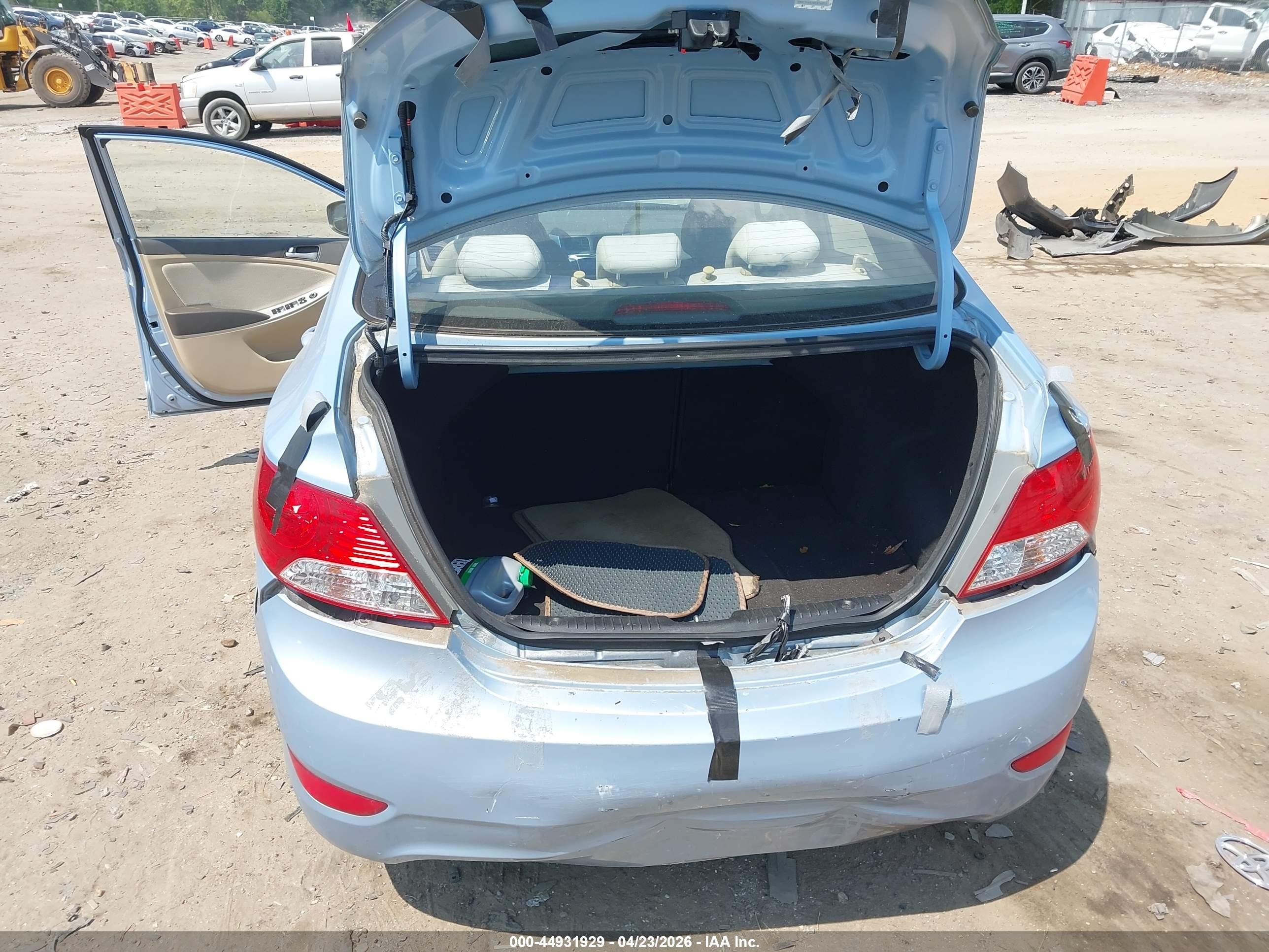 2013 Hyundai Accent Gls Синий vin: KMHCT4AE4DU526311