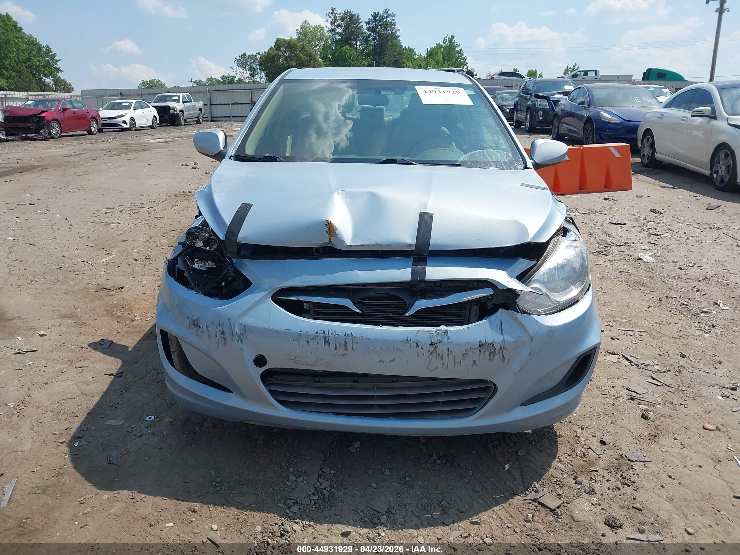 2013 Hyundai Accent Gls Синий vin: KMHCT4AE4DU526311