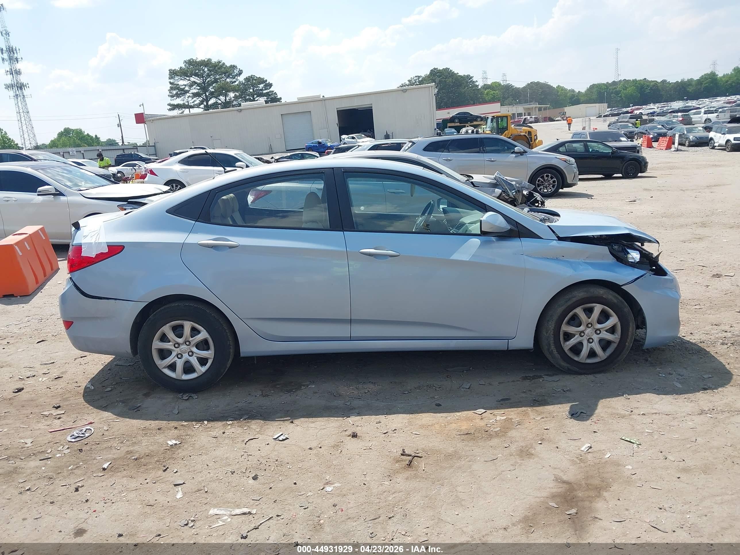 2013 Hyundai Accent Gls Синий vin: KMHCT4AE4DU526311