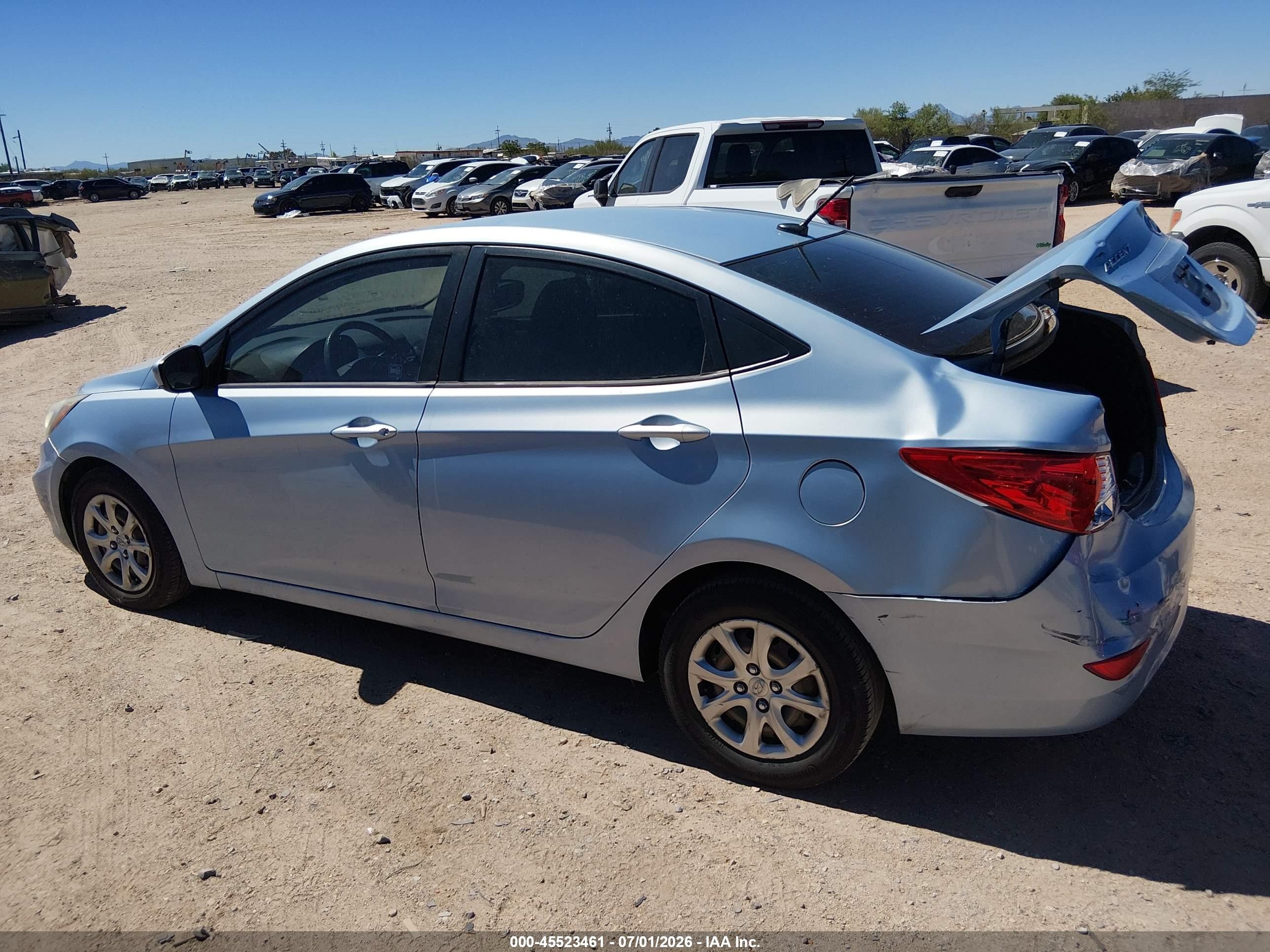 2013 Hyundai Accent Gls Blue vin: KMHCT4AE4DU559311