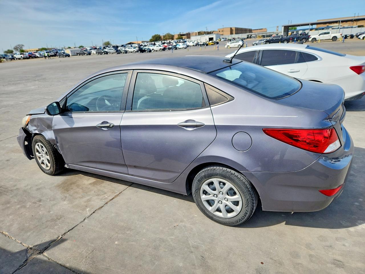 2013 Hyundai Accent Gls Silver vin: KMHCT4AE4DU562418