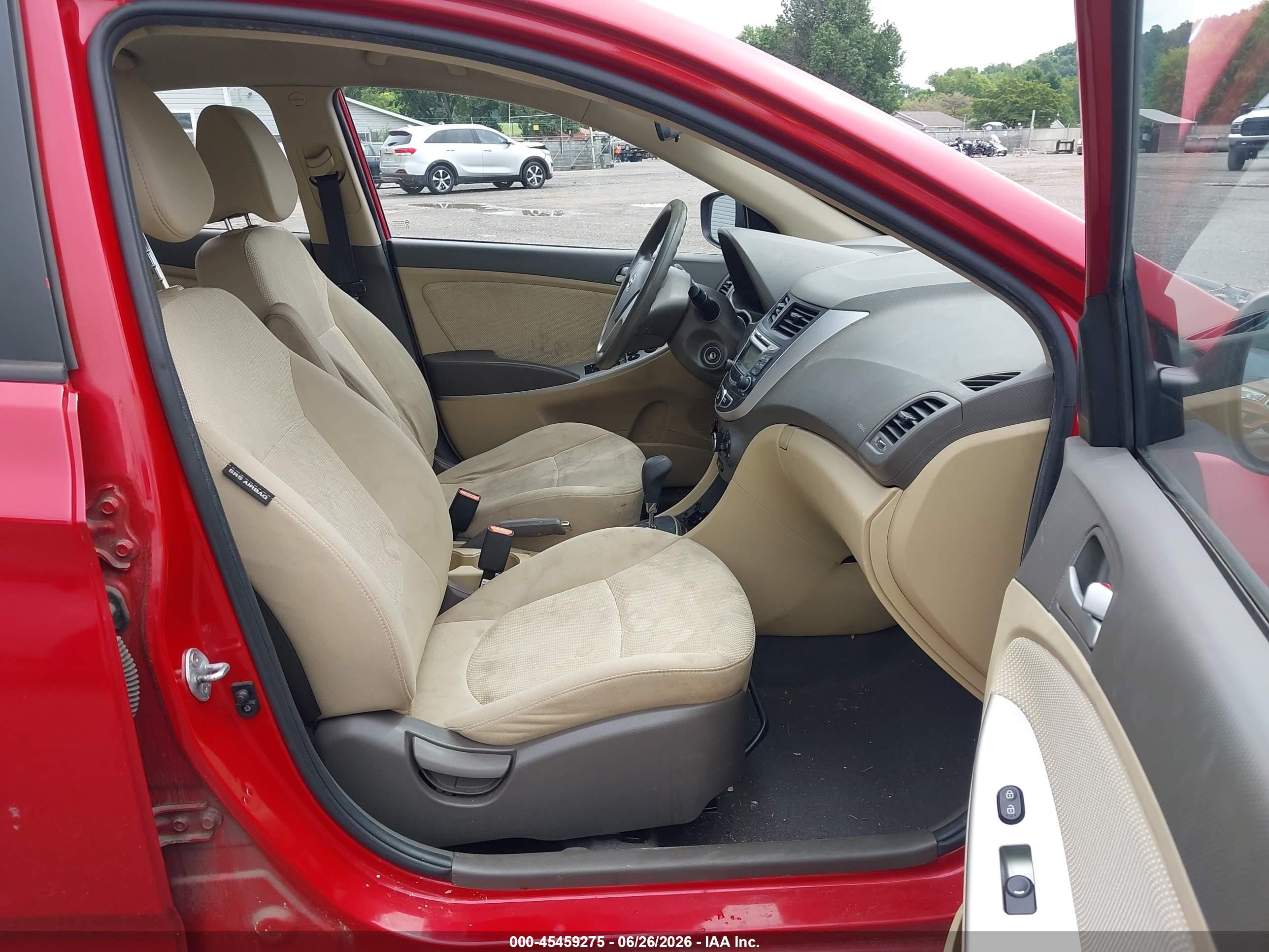 2013 Hyundai Accent Gls Red vin: KMHCT4AE4DU584175