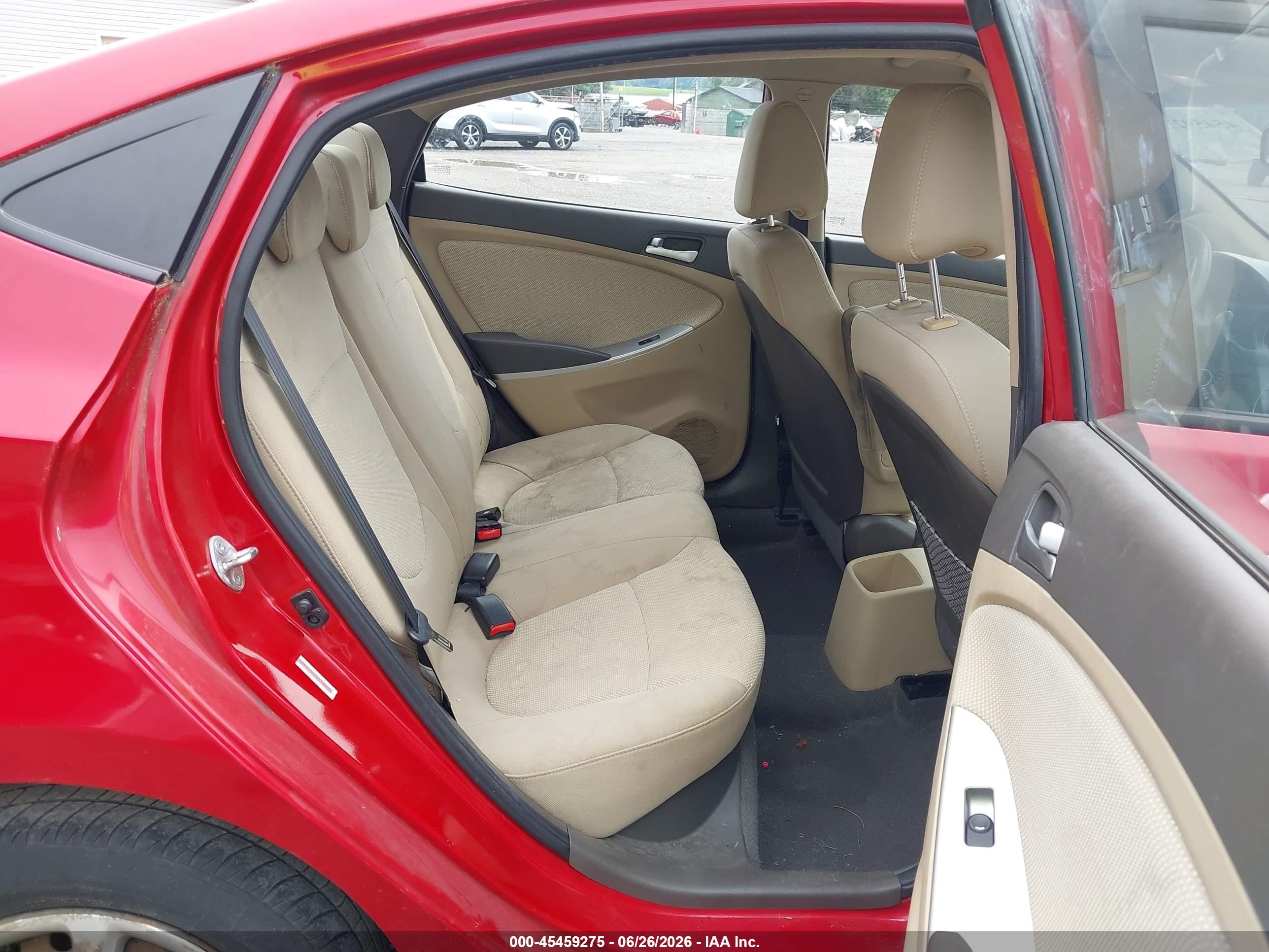 2013 Hyundai Accent Gls Red vin: KMHCT4AE4DU584175