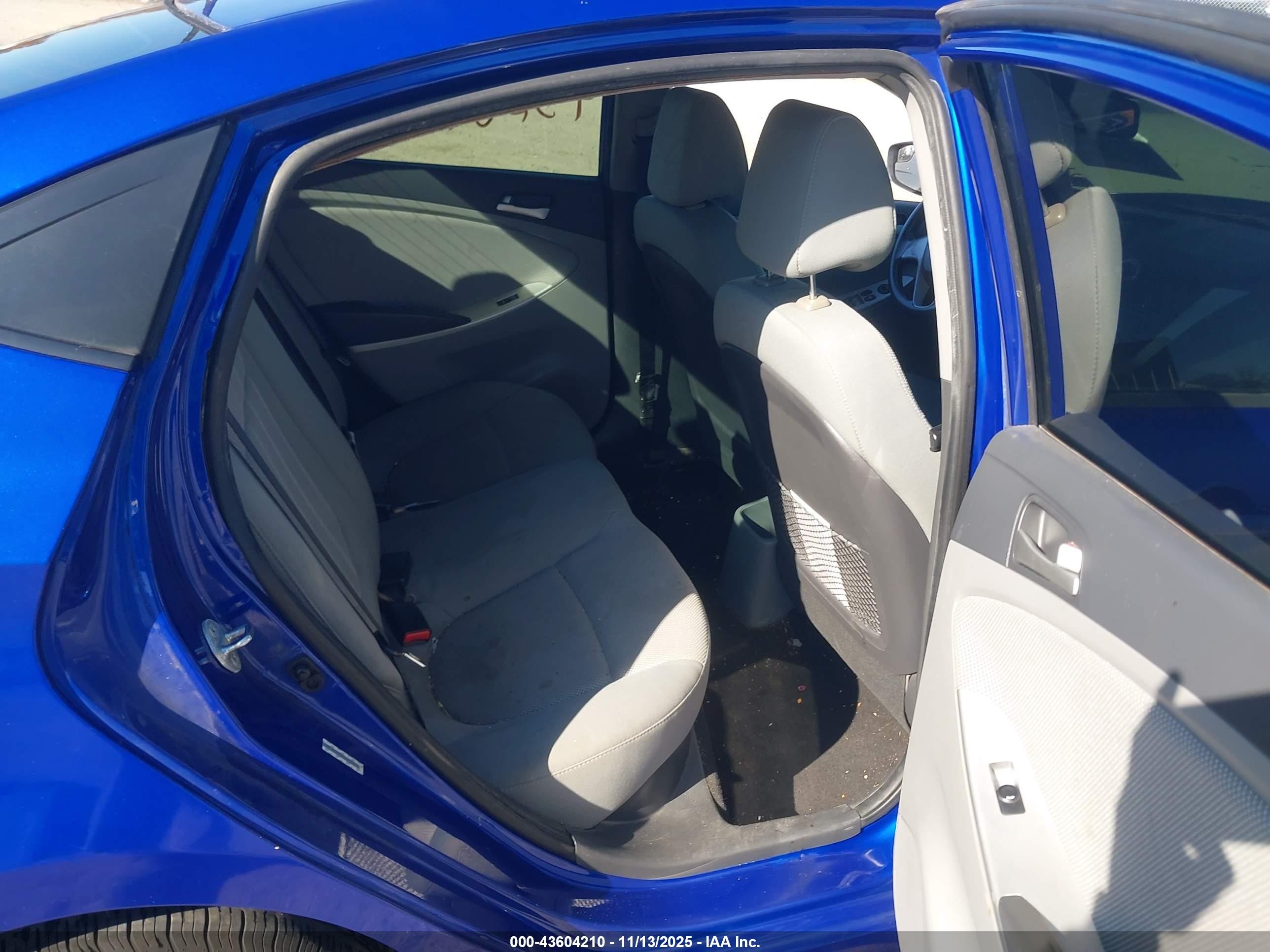 2014 Hyundai Accent Gls Blue vin: KMHCT4AE4EU612025