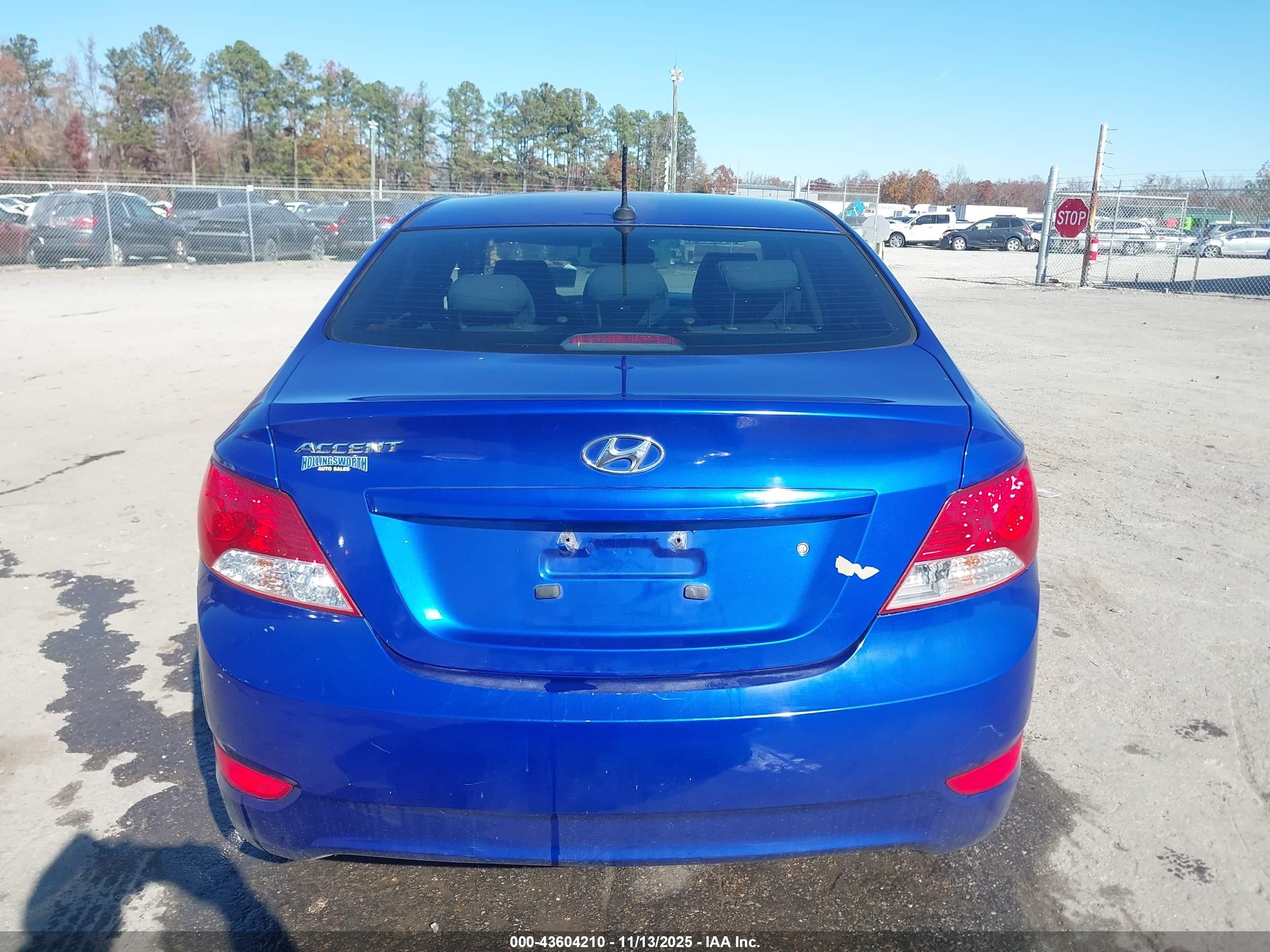 2014 Hyundai Accent Gls Blue vin: KMHCT4AE4EU612025