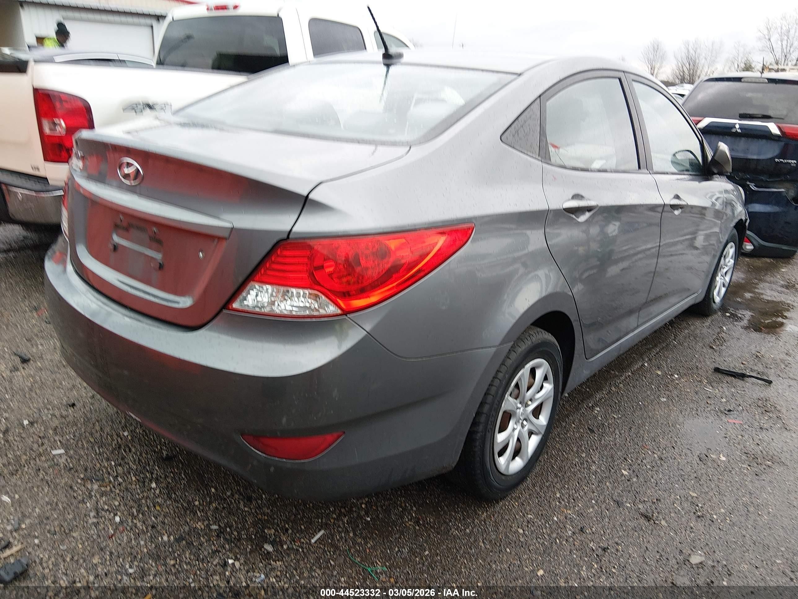 2014 Hyundai Accent Gls Серый vin: KMHCT4AE4EU630329