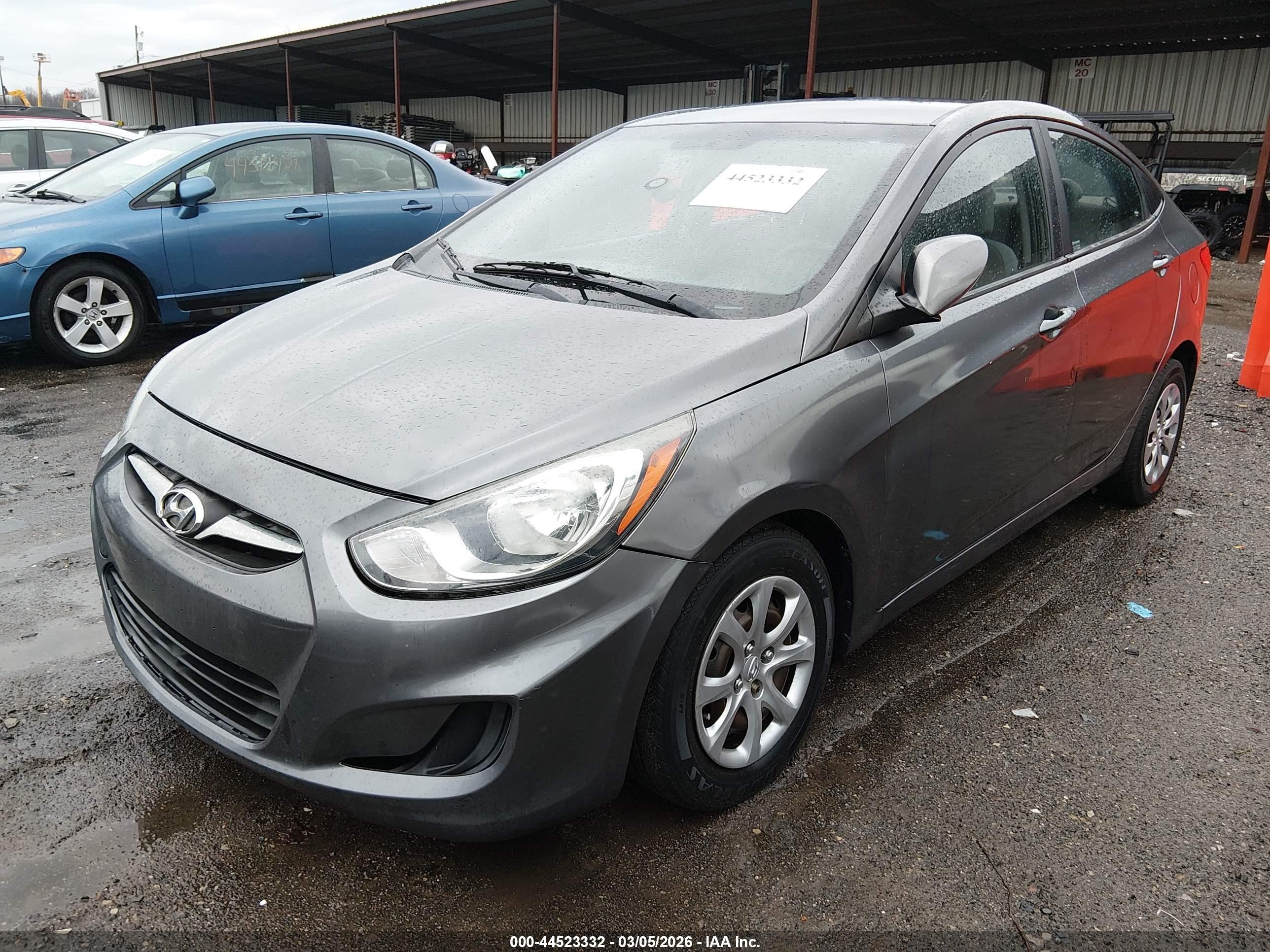 2014 Hyundai Accent Gls Серый vin: KMHCT4AE4EU630329