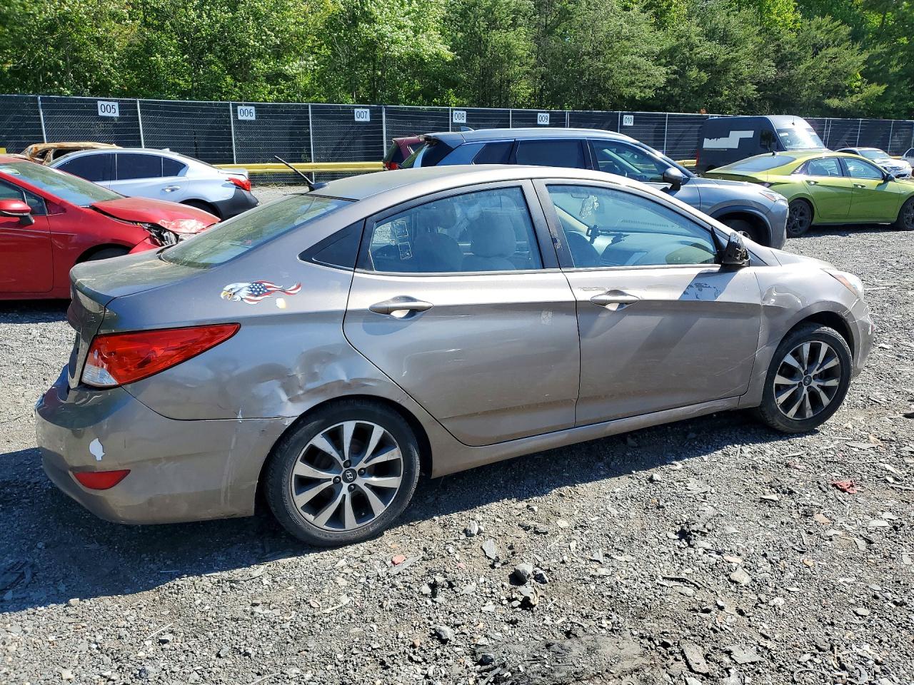 2014 Hyundai Accent Gls Tan vin: KMHCT4AE4EU638592