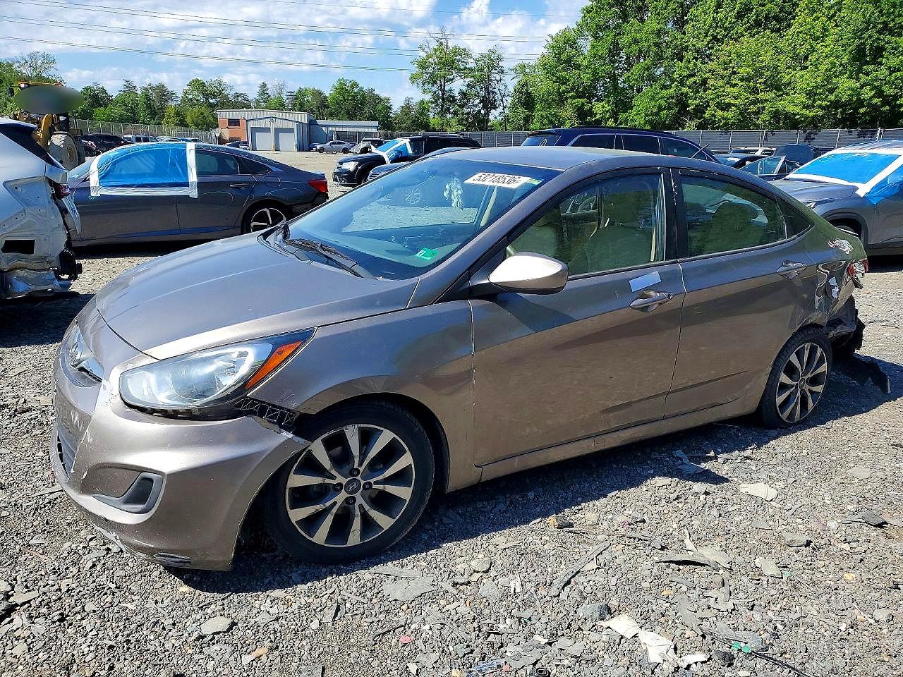 2014 Hyundai Accent Gls Tan vin: KMHCT4AE4EU638592