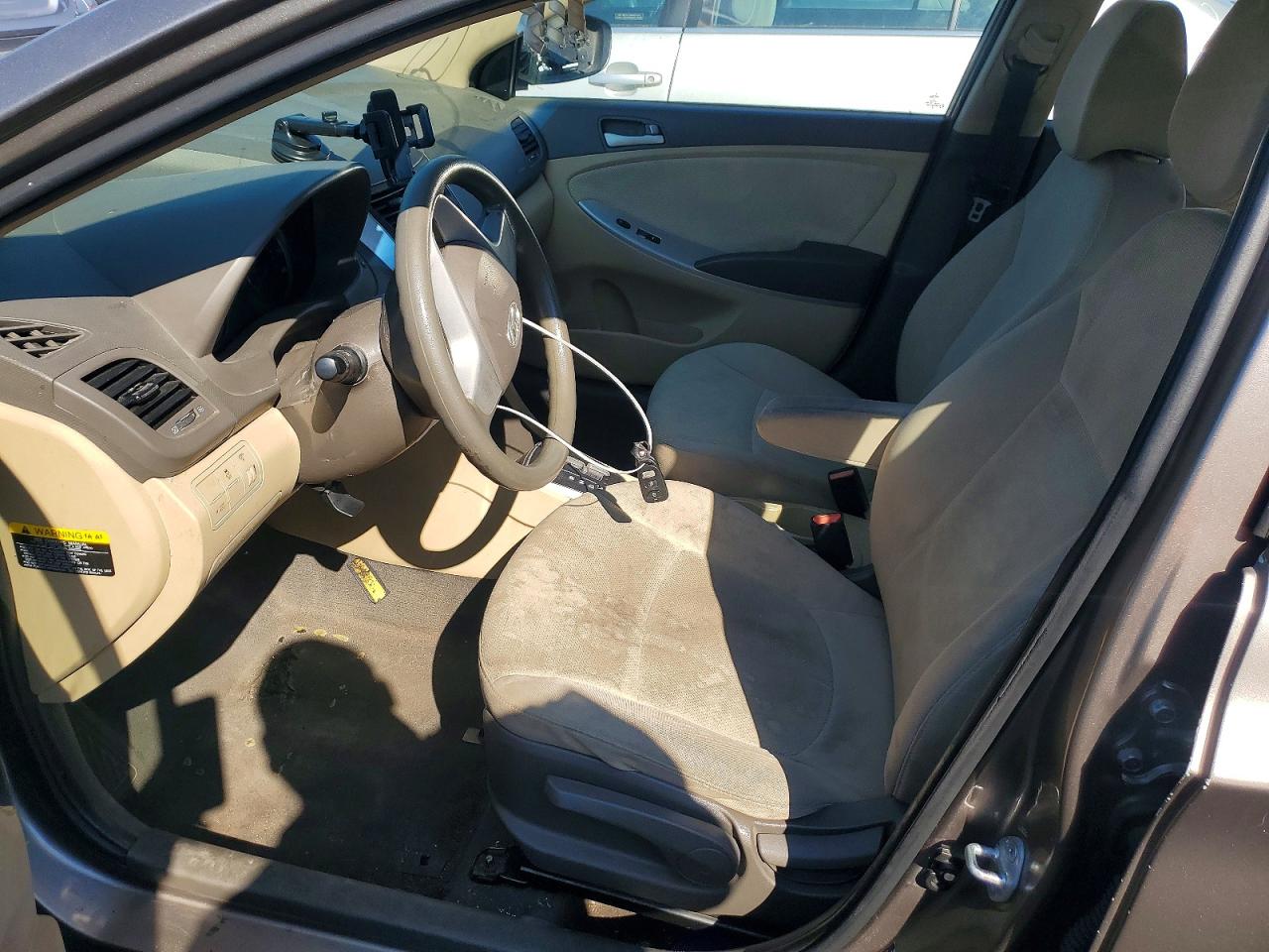 2014 Hyundai Accent Gls Tan vin: KMHCT4AE4EU638592