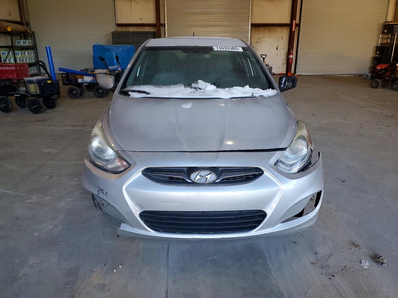 2014 Hyundai Accent Gls Silver vin: KMHCT4AE4EU641069