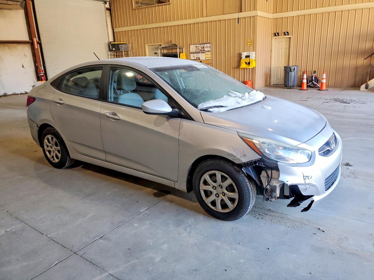 2014 Hyundai Accent Gls Silver vin: KMHCT4AE4EU641069