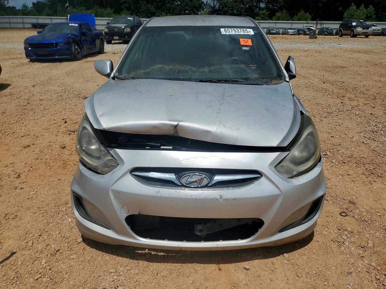 2014 Hyundai Accent Gls Silver vin: KMHCT4AE4EU665680