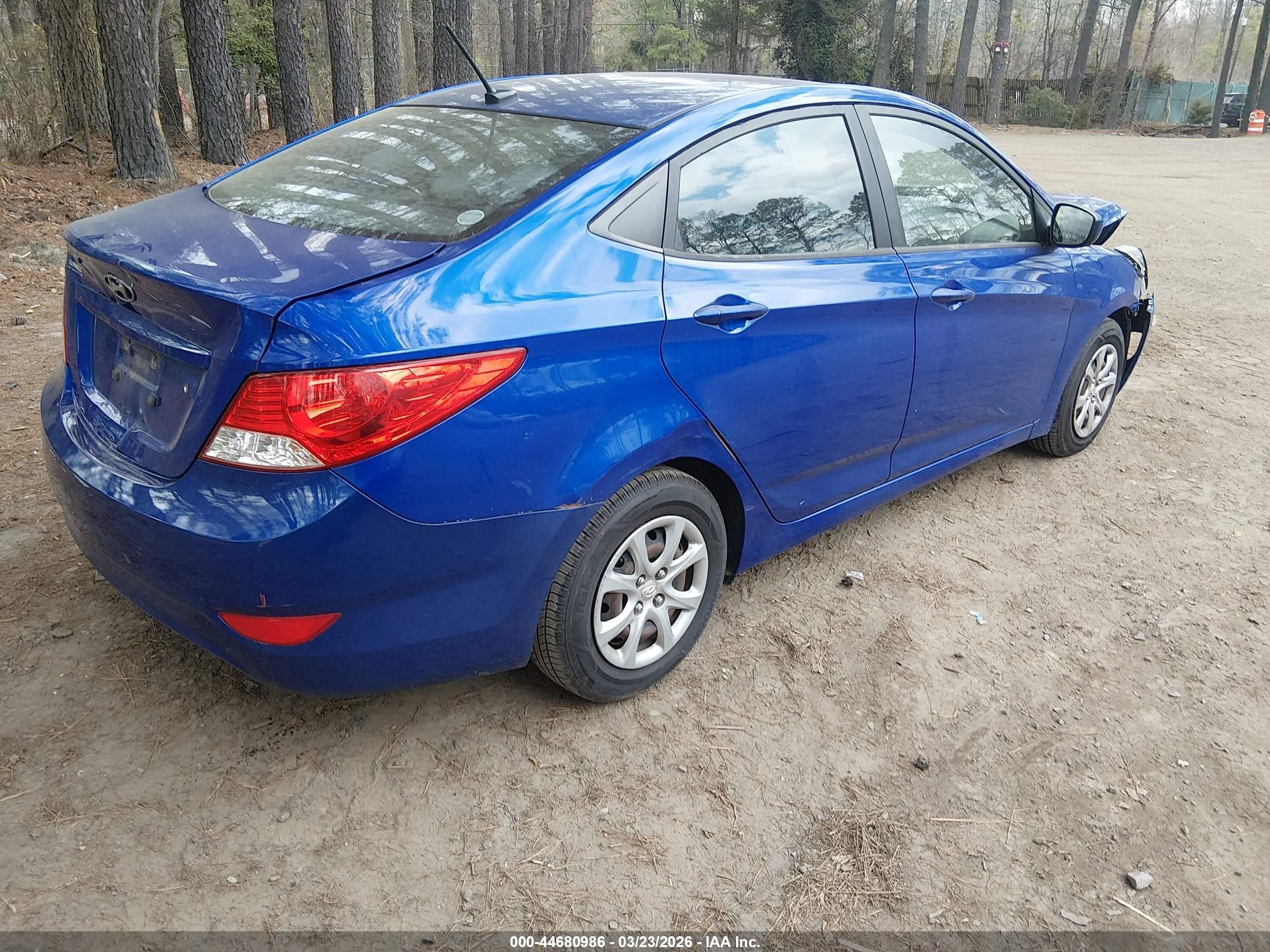 2014 Hyundai Accent Gls Blue vin: KMHCT4AE4EU666893
