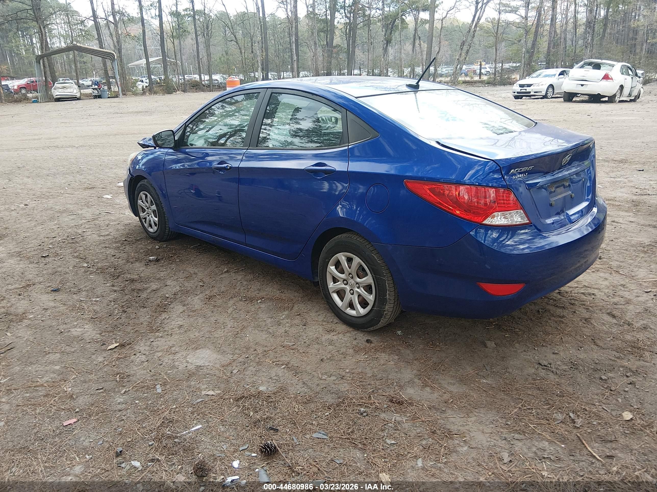2014 Hyundai Accent Gls Blue vin: KMHCT4AE4EU666893