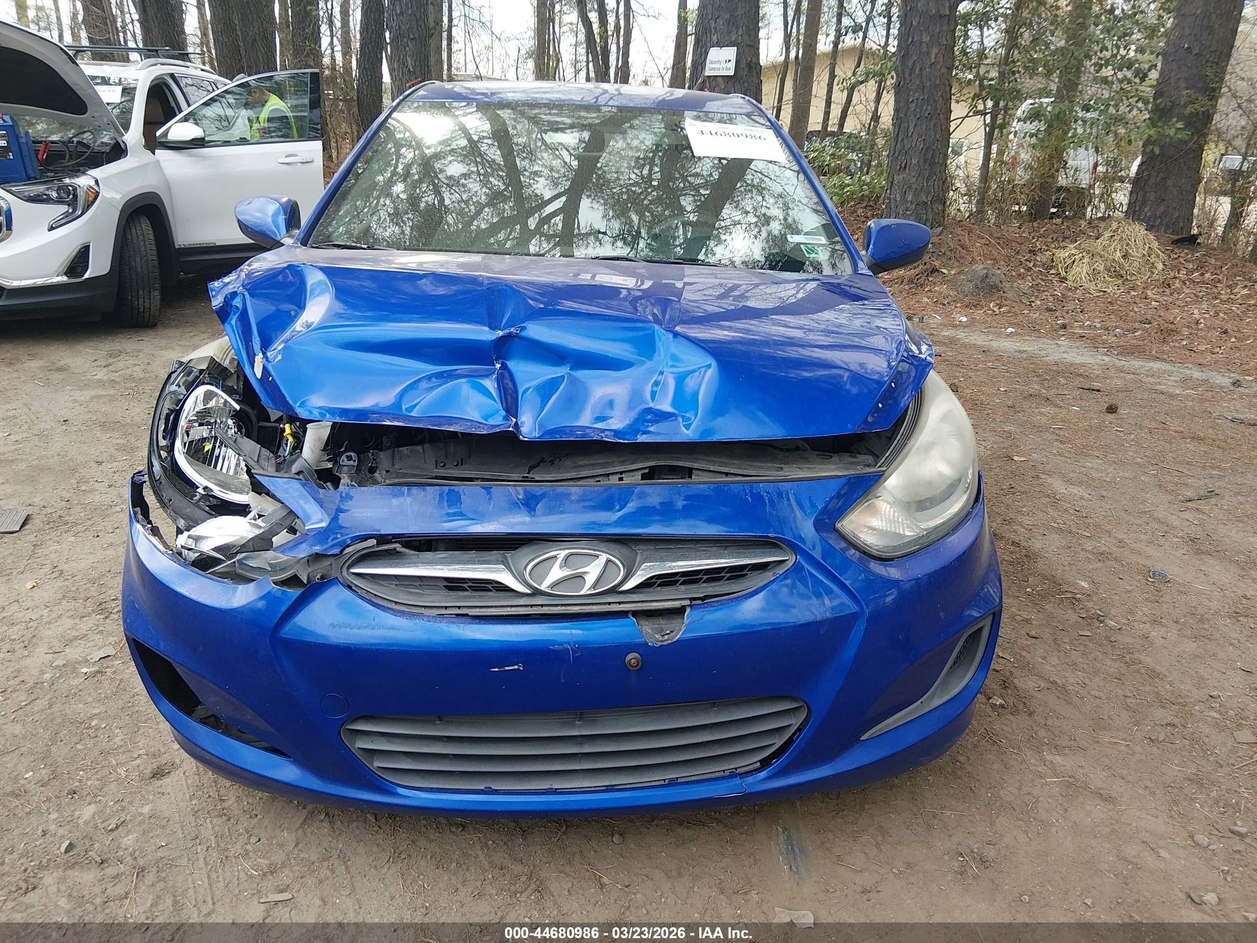 2014 Hyundai Accent Gls Blue vin: KMHCT4AE4EU666893