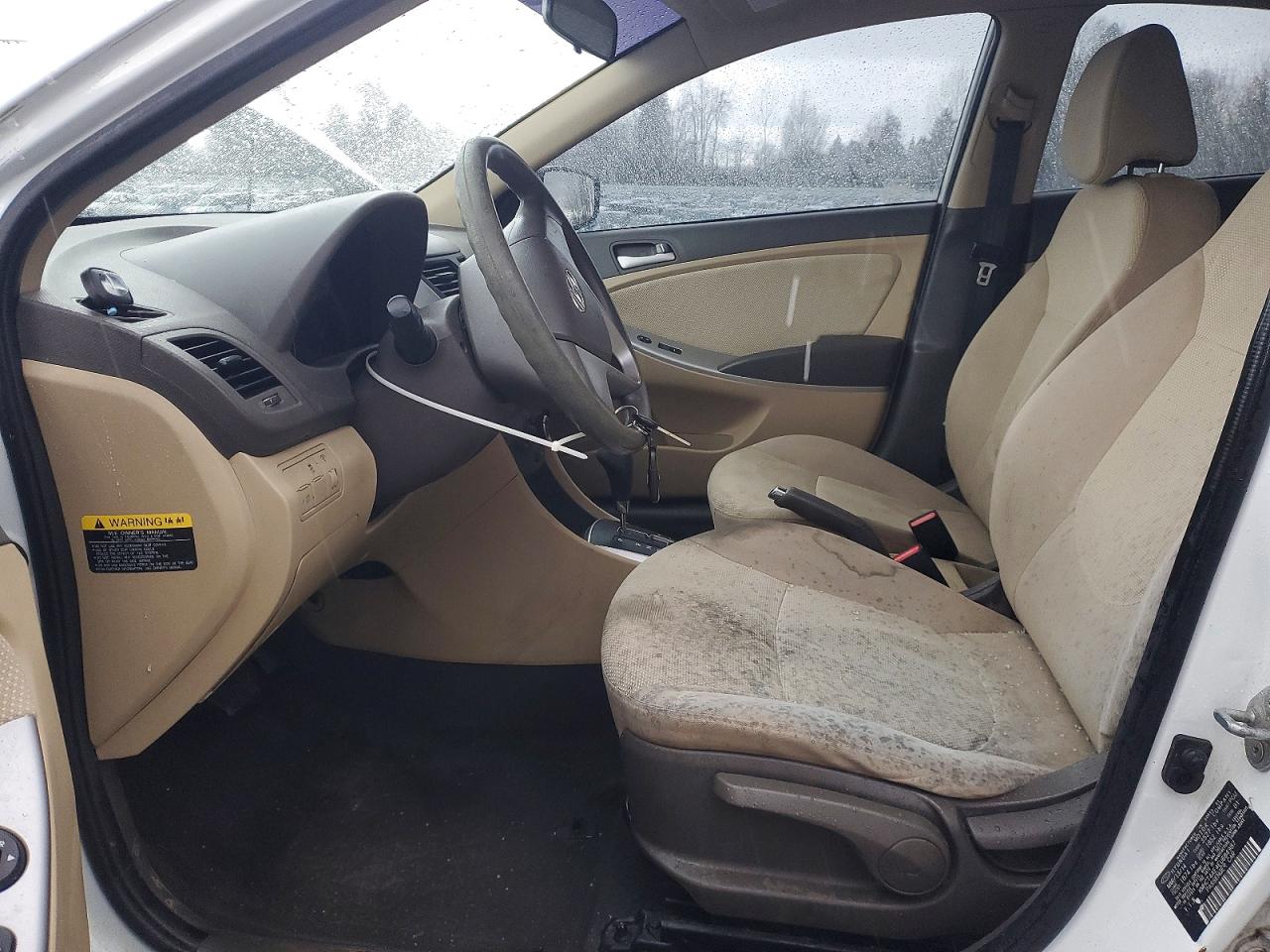 2014 Hyundai Accent Gls White vin: KMHCT4AE4EU684987