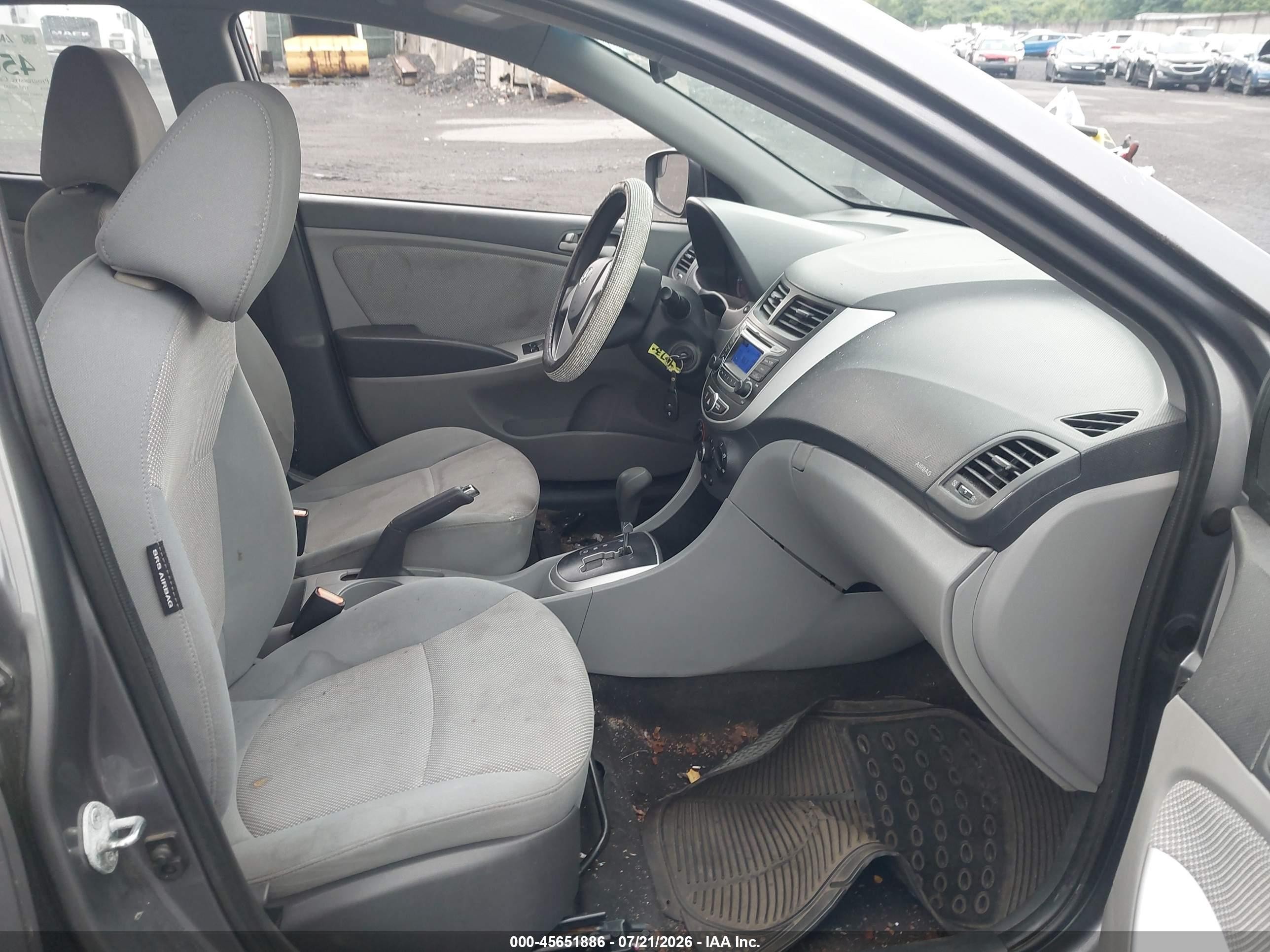 2014 Hyundai Accent Gls Gray vin: KMHCT4AE4EU694161