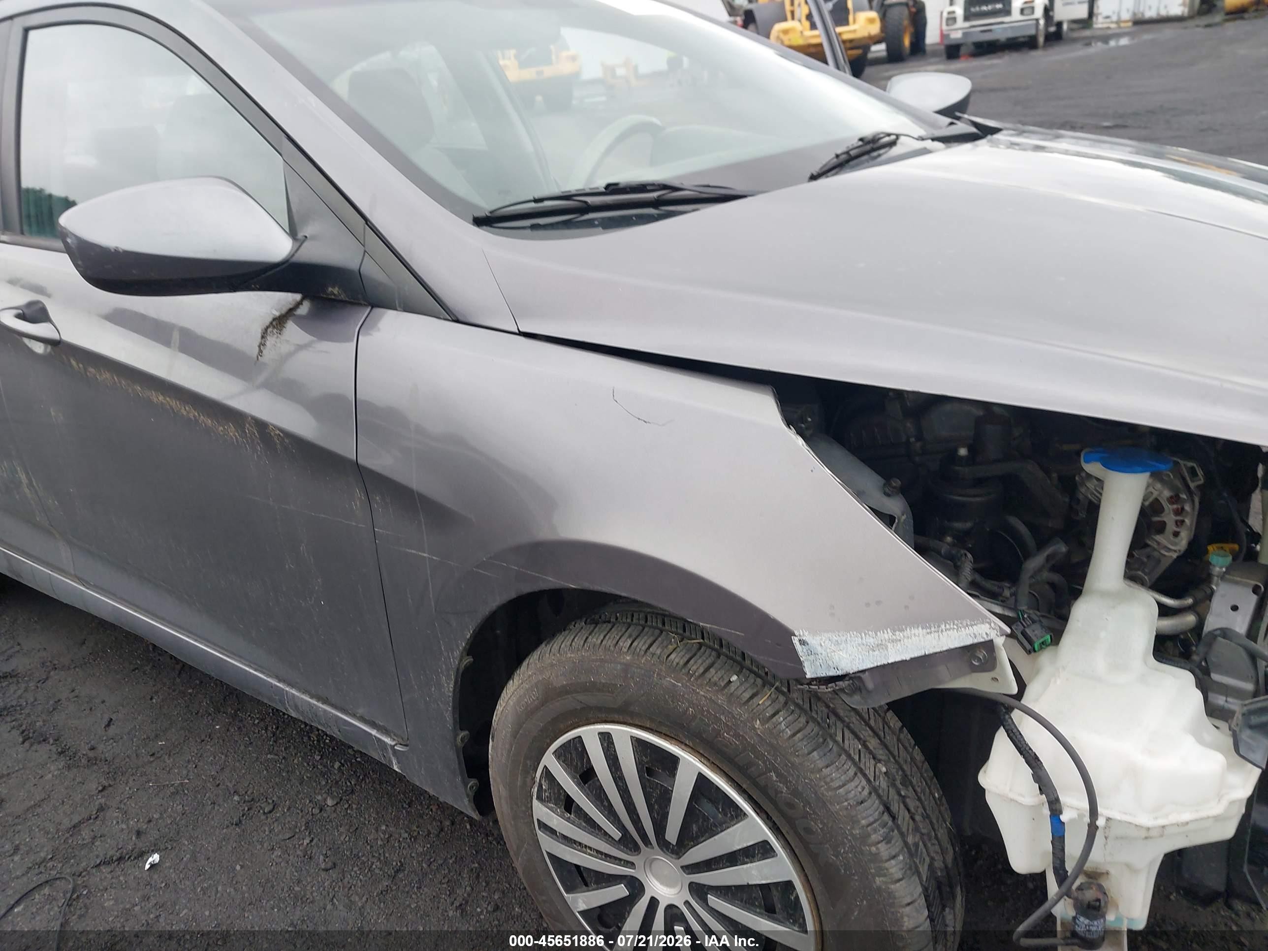 2014 Hyundai Accent Gls Gray vin: KMHCT4AE4EU694161