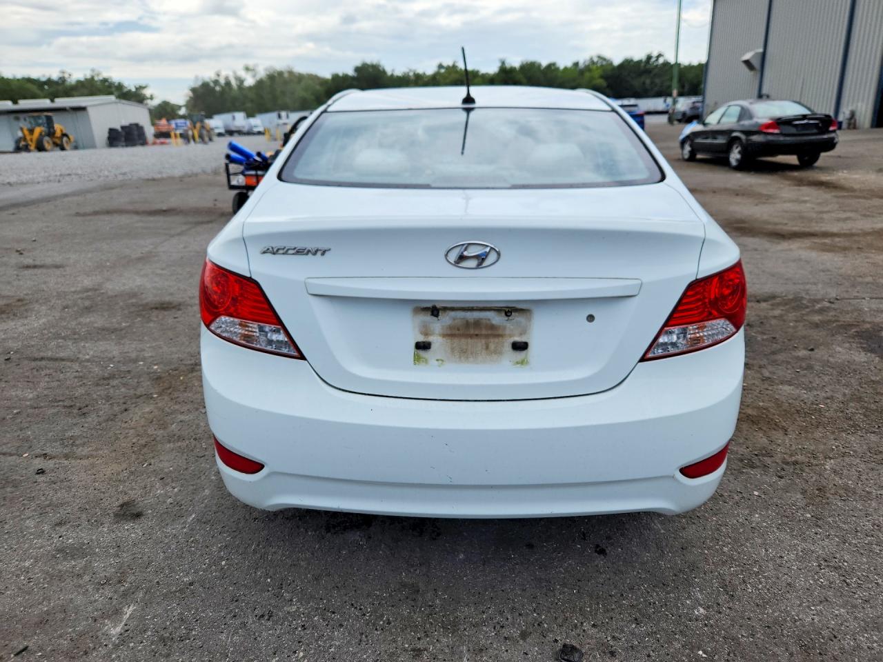 2014 Hyundai Accent Gls White vin: KMHCT4AE4EU715915