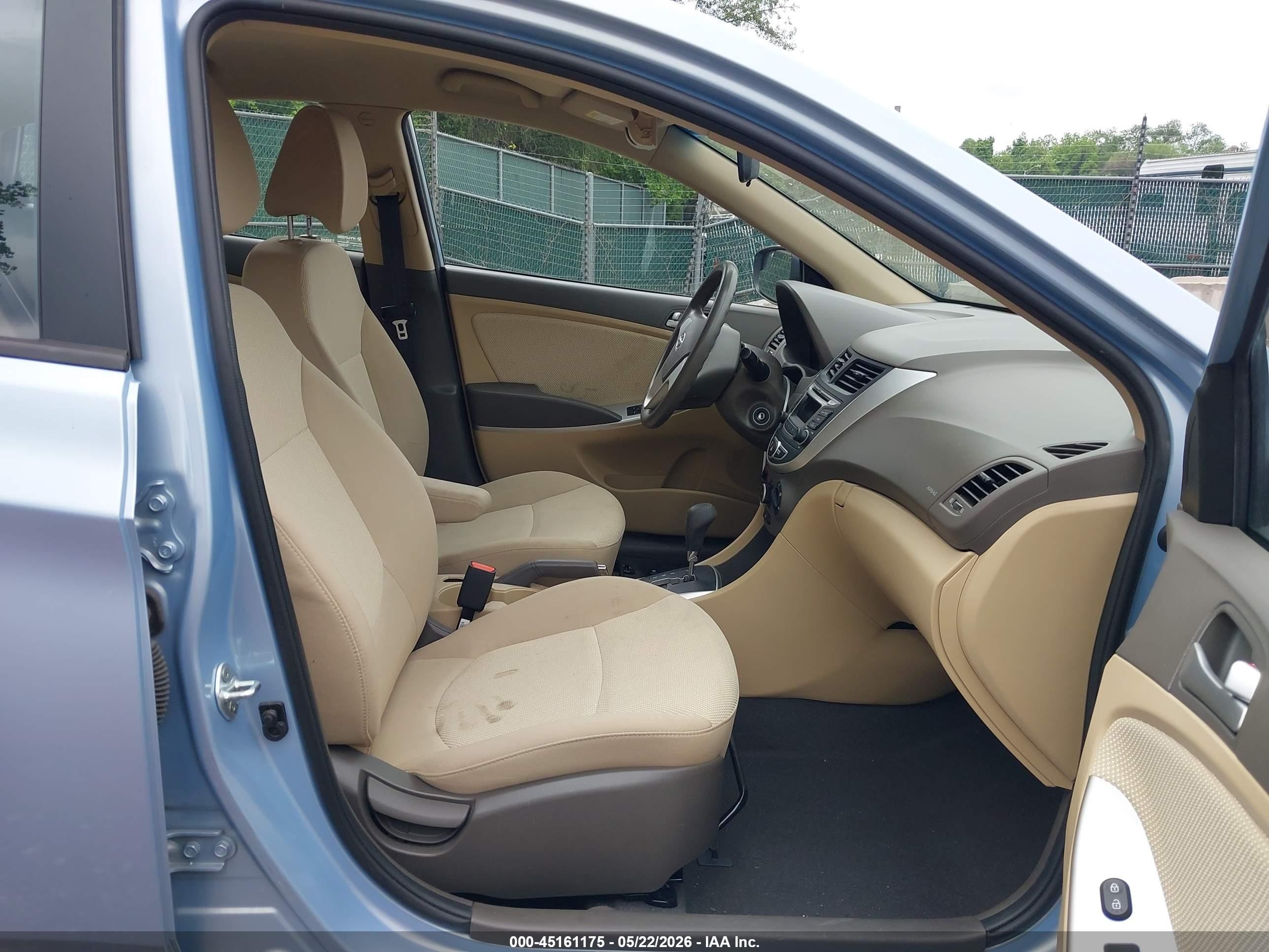2014 Hyundai Accent Gls Blue vin: KMHCT4AE4EU733704