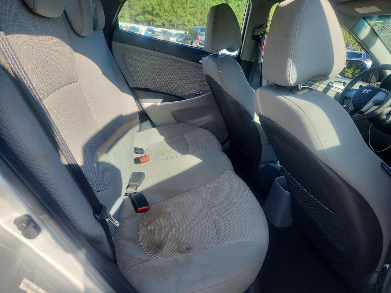 2014 Hyundai Accent Gls Silver vin: KMHCT4AE4EU736943