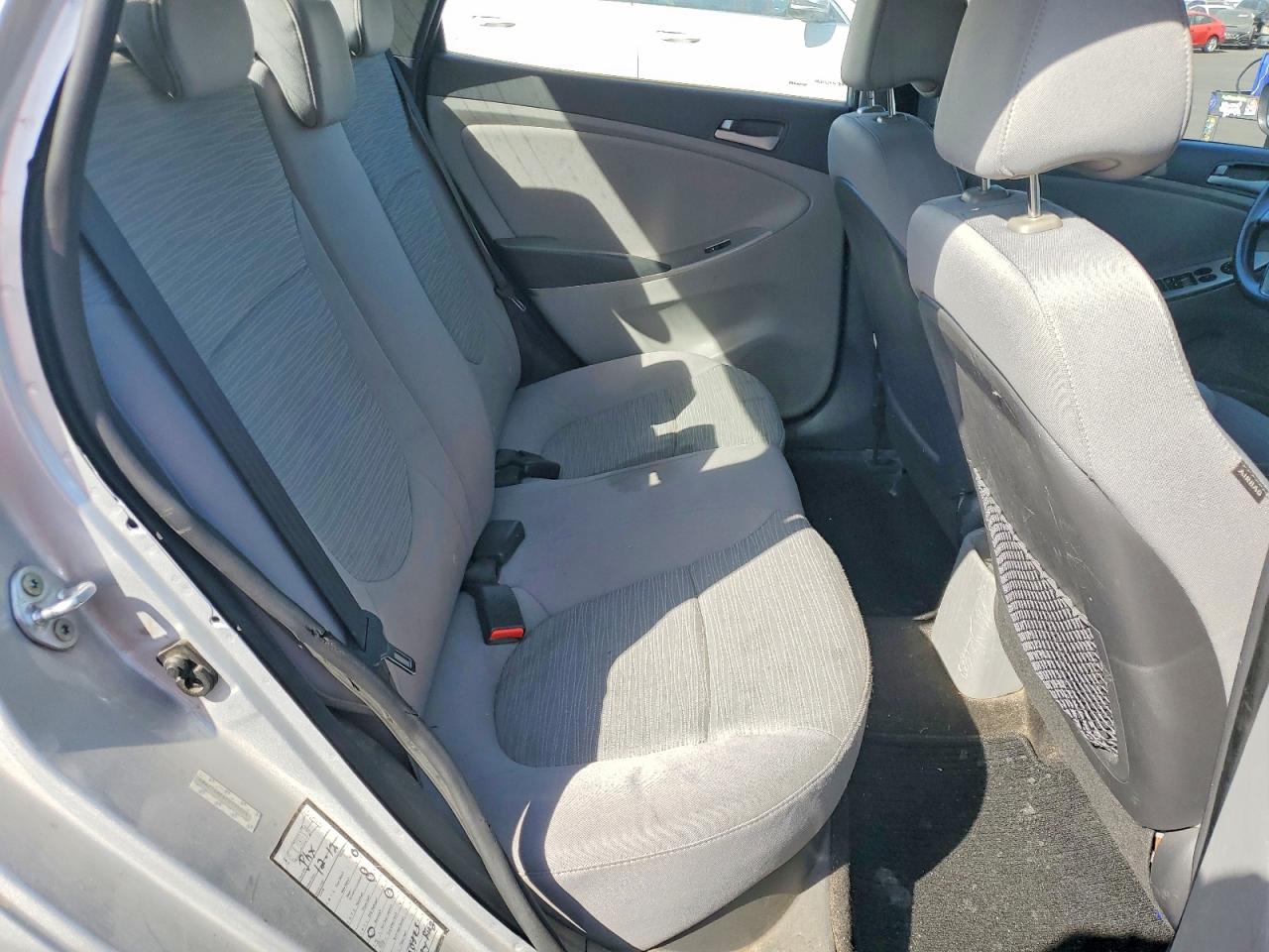 2015 Hyundai Accent Gls Silver vin: KMHCT4AE4FU795024