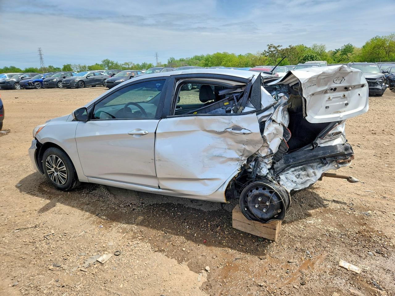 2015 Hyundai Accent Gls Silver vin: KMHCT4AE4FU799686