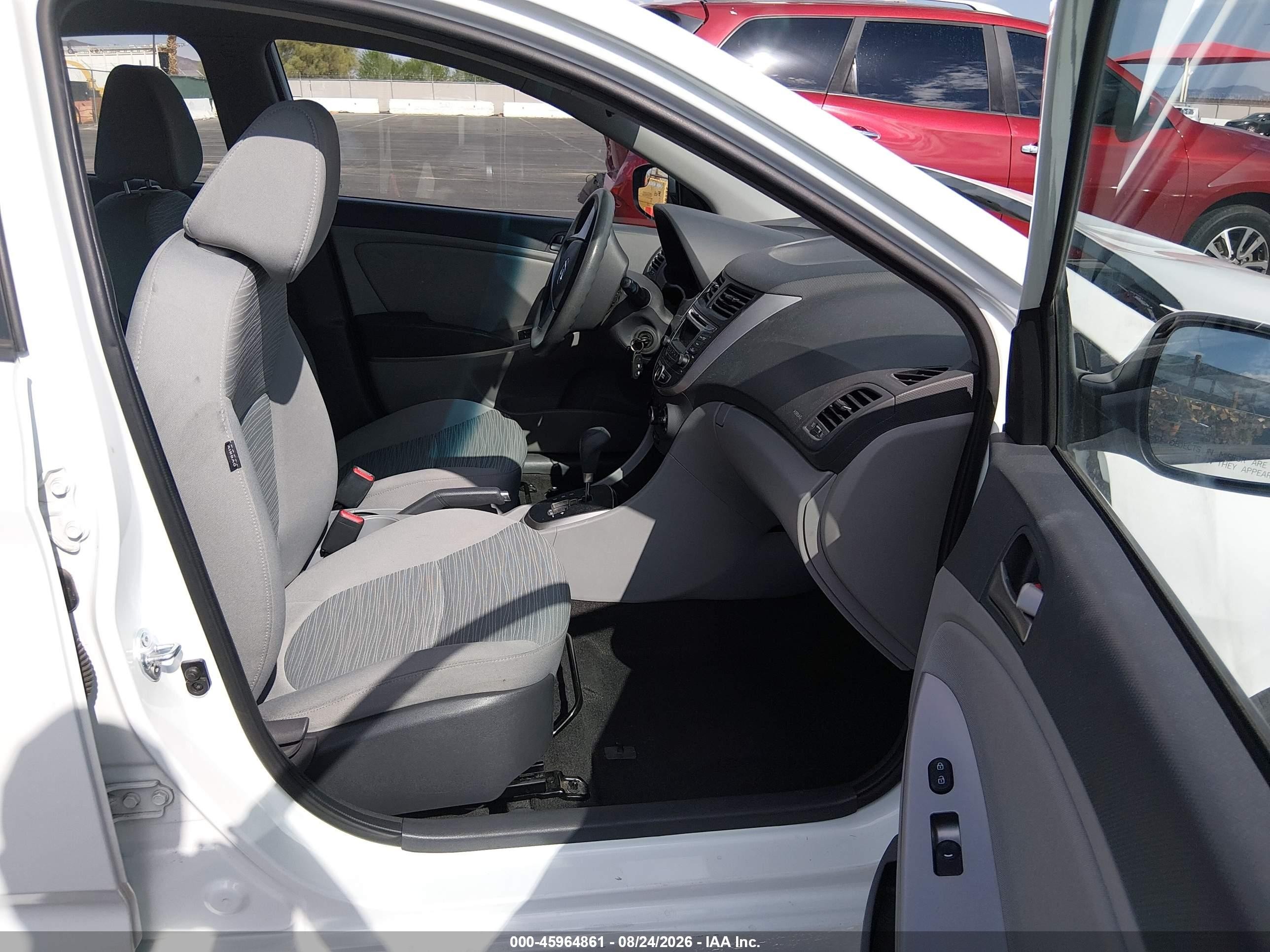 2015 Hyundai Accent Gls White vin: KMHCT4AE4FU863547
