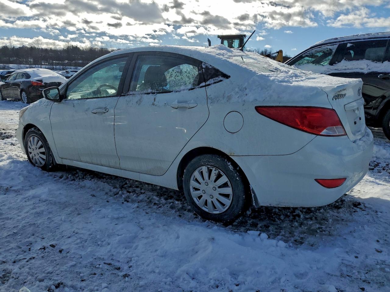 2015 Hyundai Accent Gls White vin: KMHCT4AE4FU905487