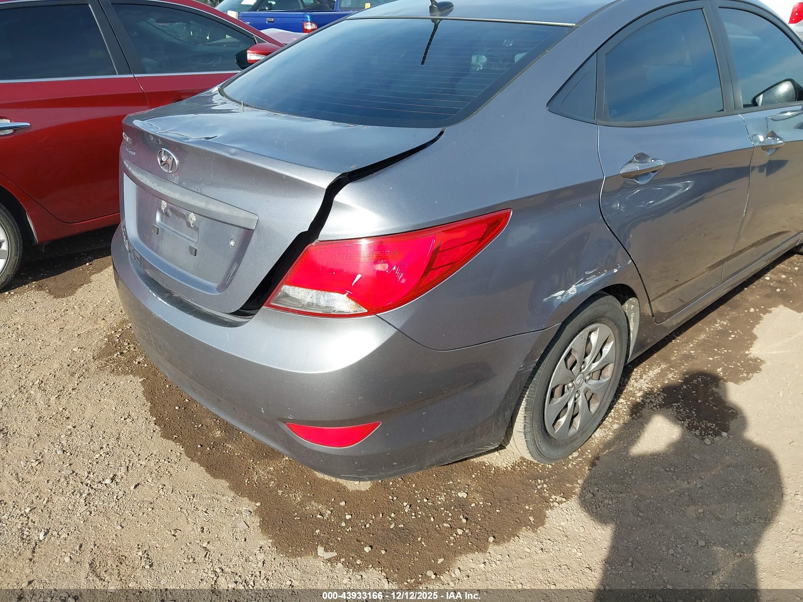 2016 Hyundai Accent Se Gray vin: KMHCT4AE4GU013788