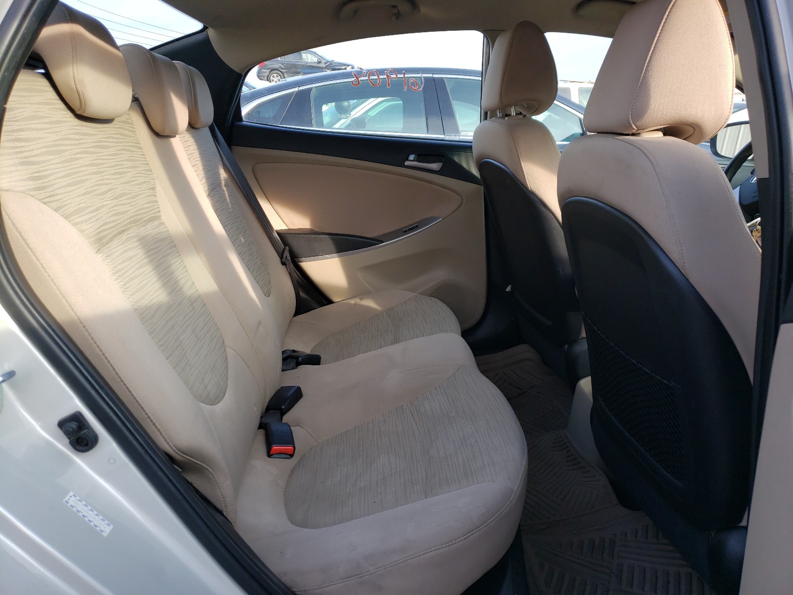 2016 Hyundai Accent Se White vin: KMHCT4AE4GU072016