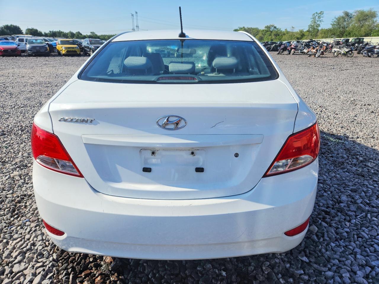 2016 Hyundai Accent Se White vin: KMHCT4AE4GU133669