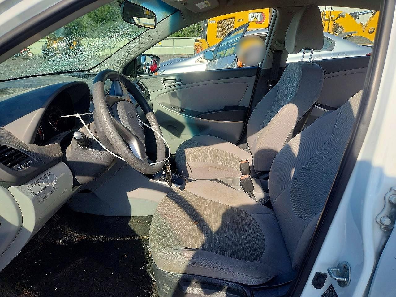 2016 Hyundai Accent Se White vin: KMHCT4AE4GU133669
