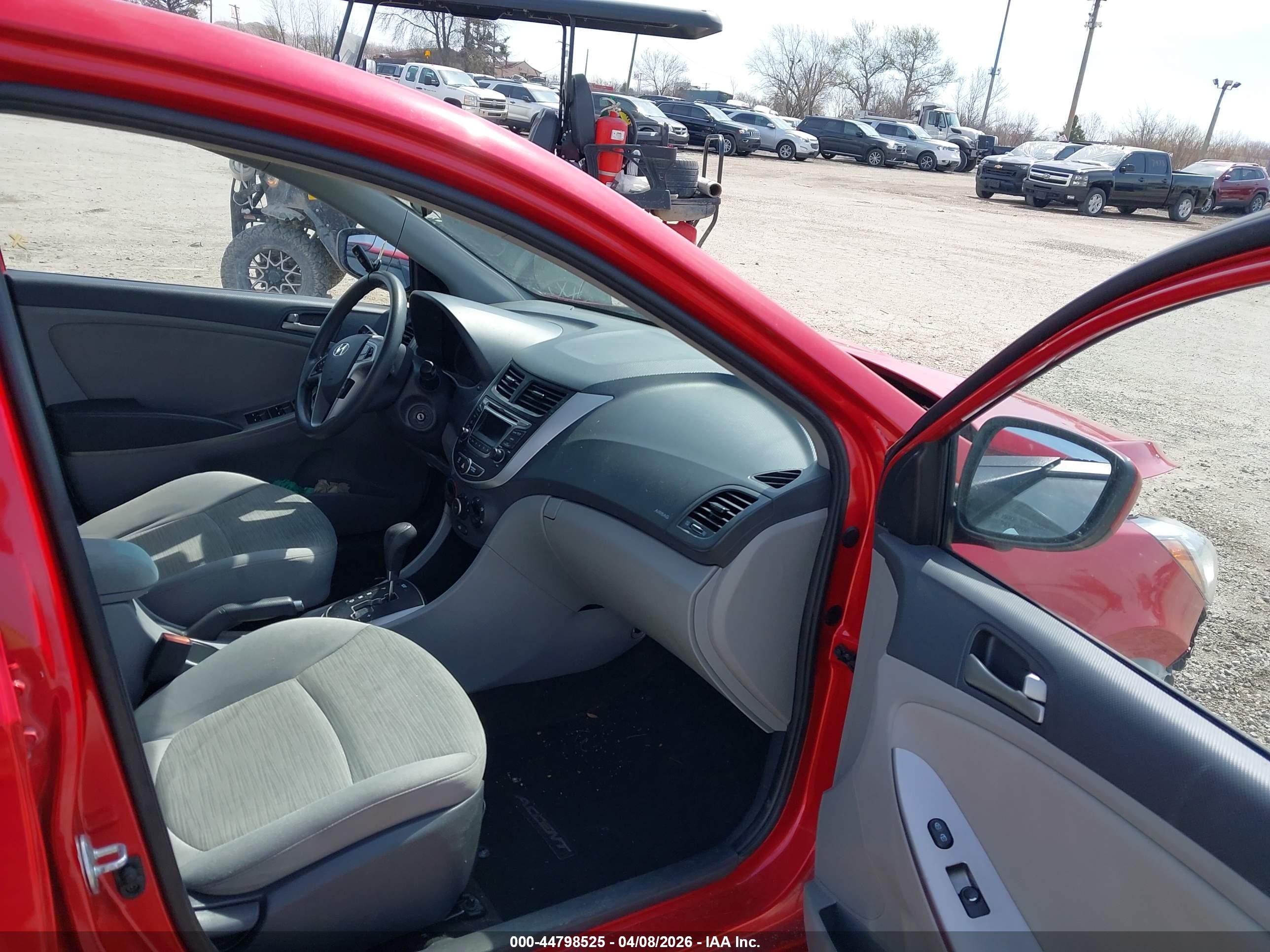 2016 Hyundai Accent Se Красный vin: KMHCT4AE4GU989781