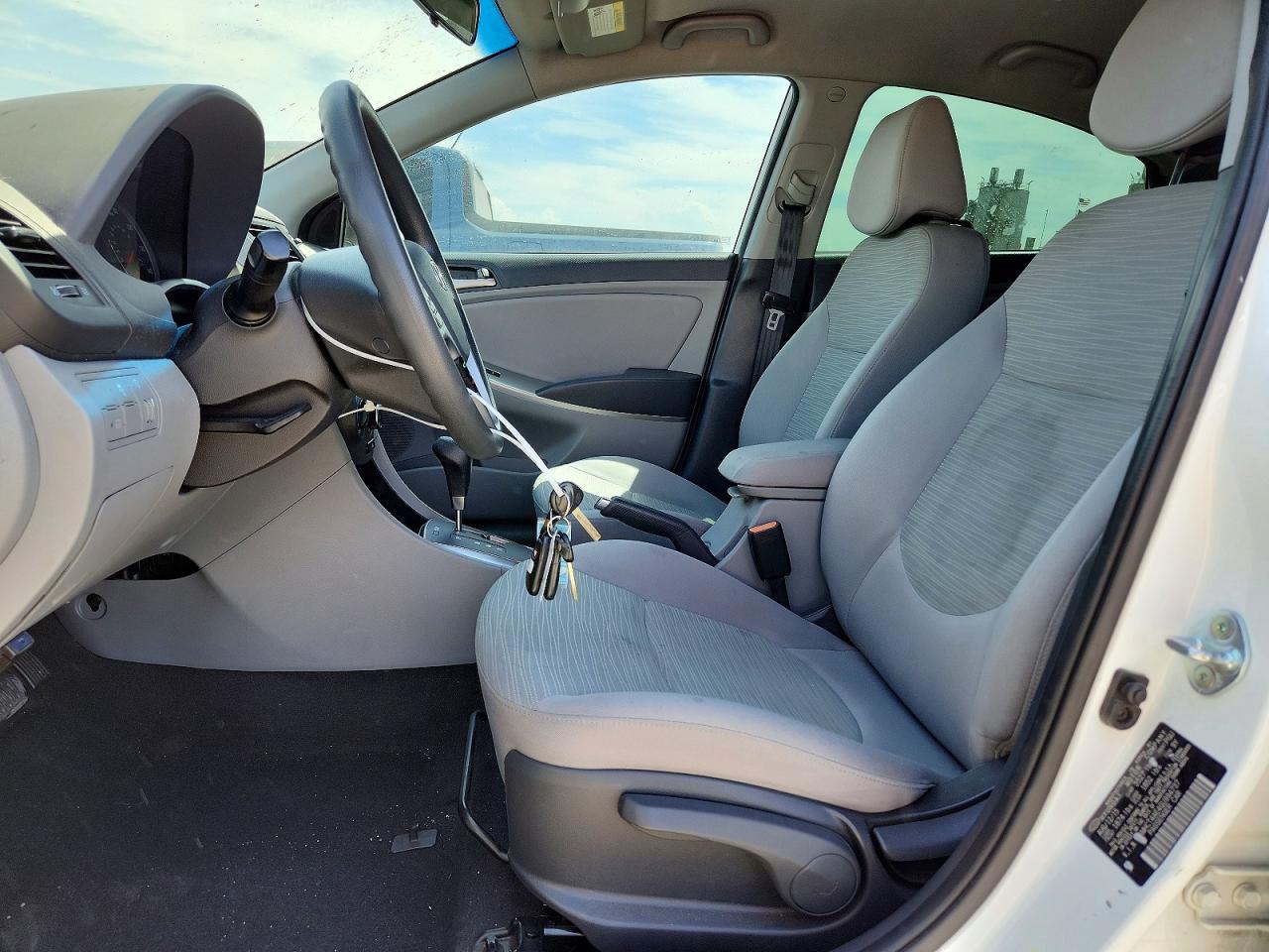 2016 Hyundai Accent Se White vin: KMHCT4AE4GU994737