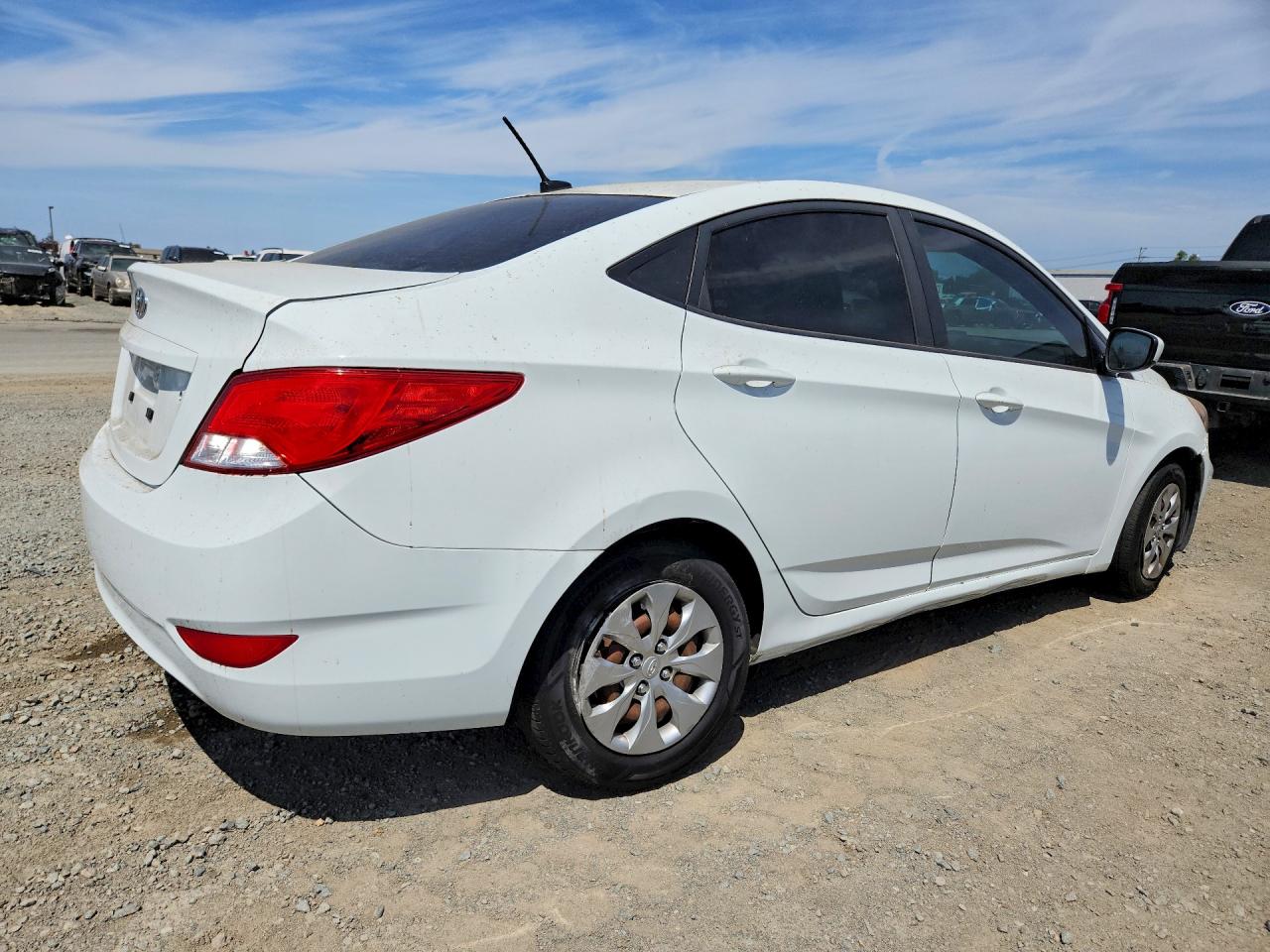 2016 Hyundai Accent Se White vin: KMHCT4AE4GU994737