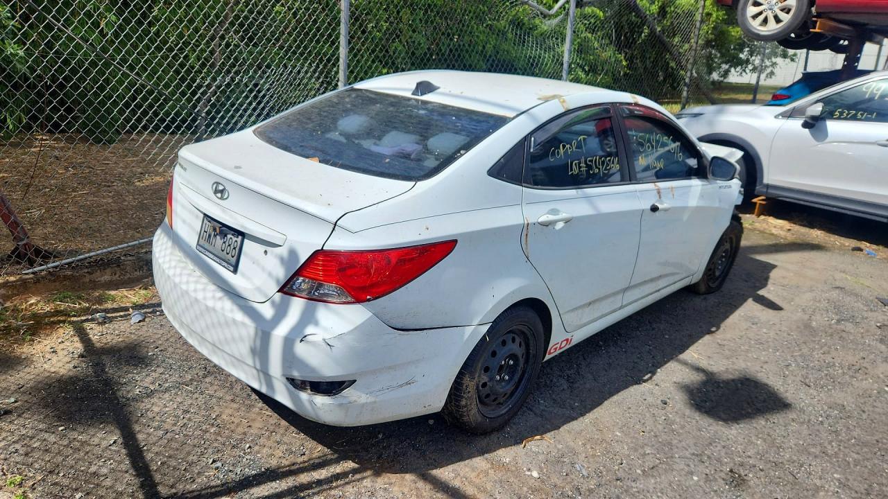 2012 Hyundai Accent Gls White vin: KMHCT4AE5CU123646