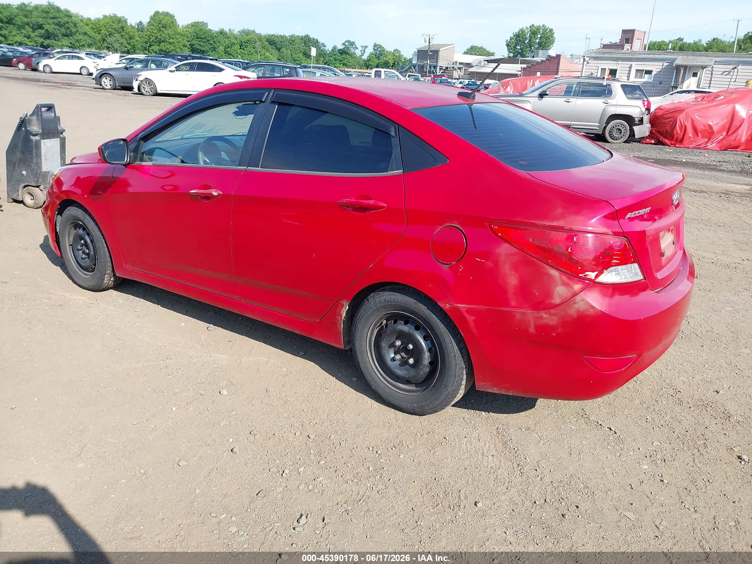 2012 Hyundai Accent Gls Red vin: KMHCT4AE5CU127051