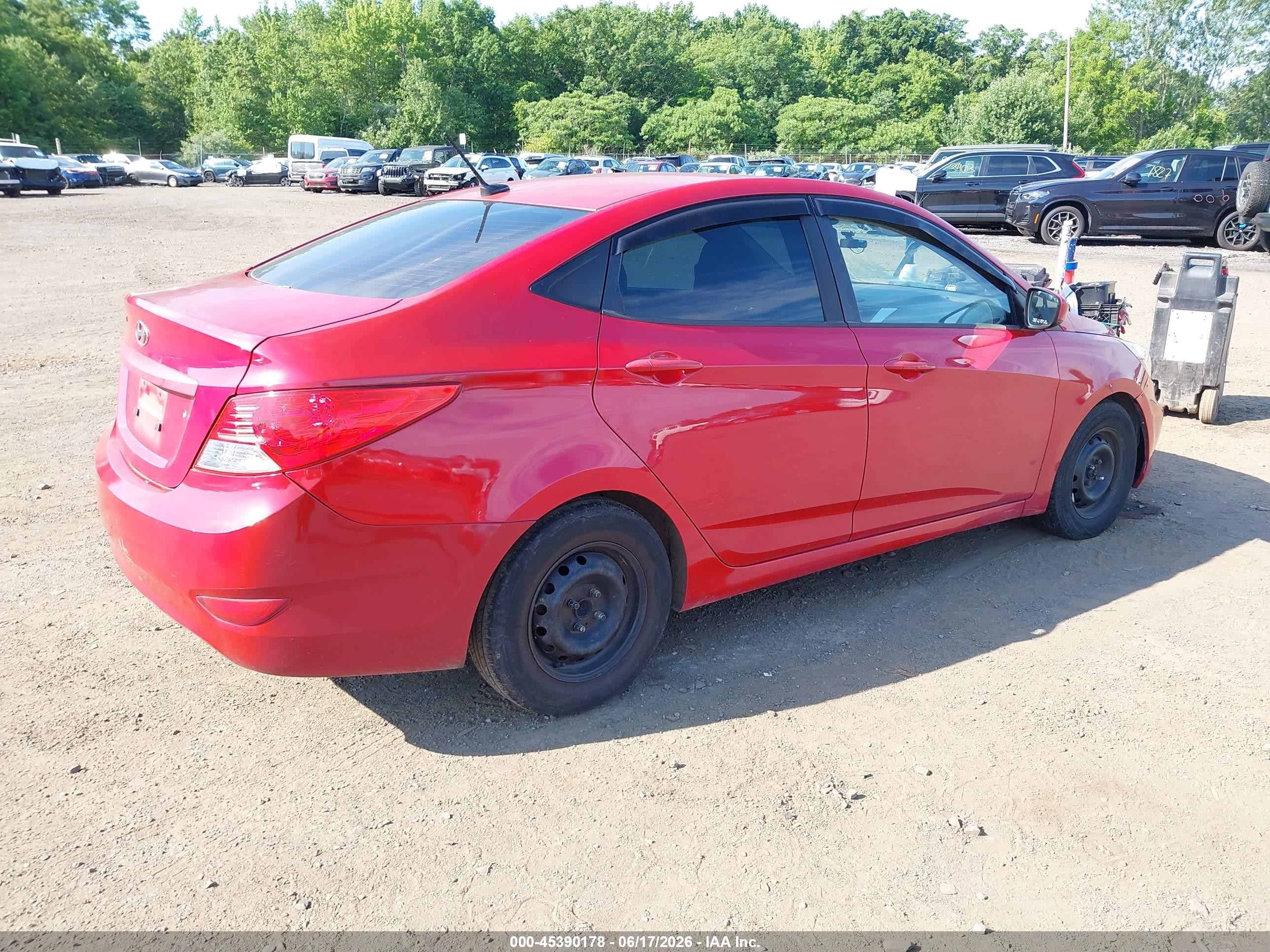 2012 Hyundai Accent Gls Red vin: KMHCT4AE5CU127051