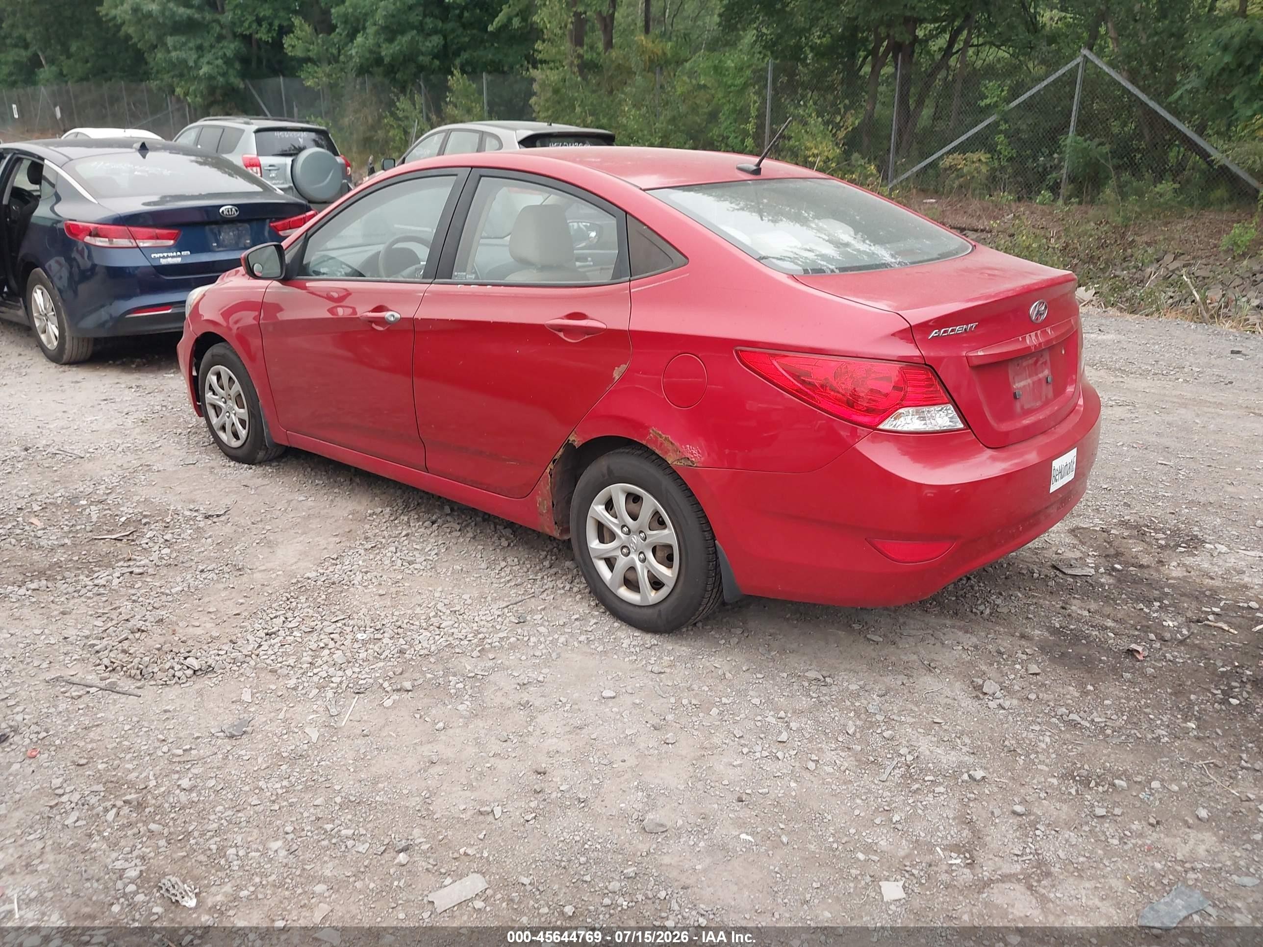 2012 Hyundai Accent Gls Red vin: KMHCT4AE5CU195351