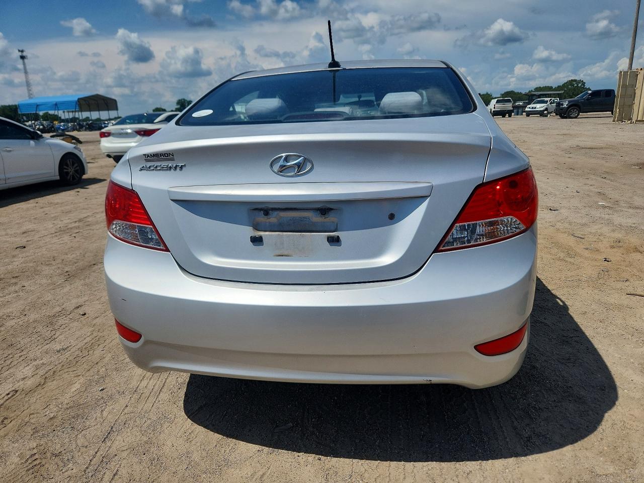 2012 Hyundai Accent Gls Серебряный vin: KMHCT4AE5CU202945