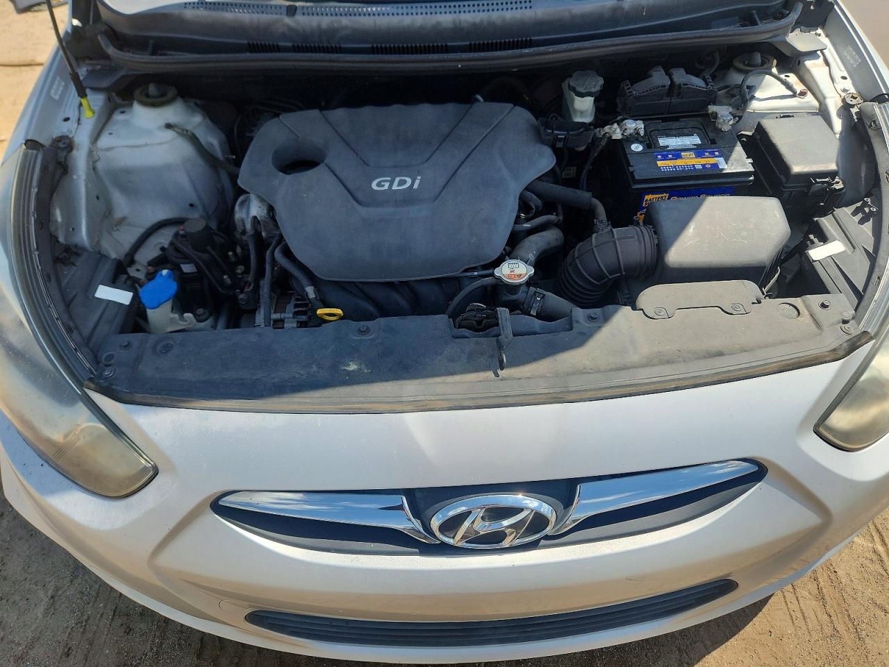 2012 Hyundai Accent Gls Серебряный vin: KMHCT4AE5CU202945