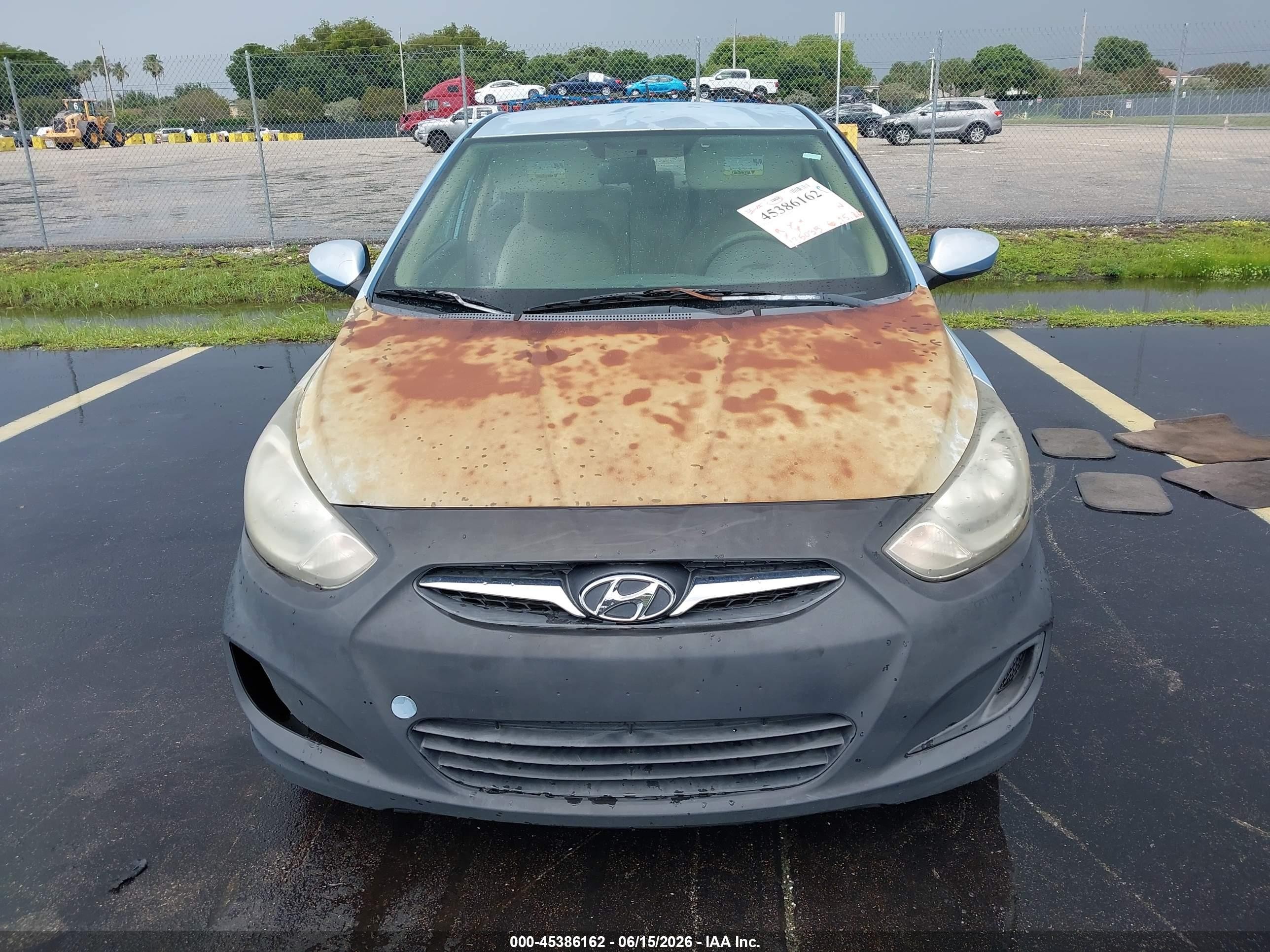 2012 Hyundai Accent Gls Серый vin: KMHCT4AE5CU242037
