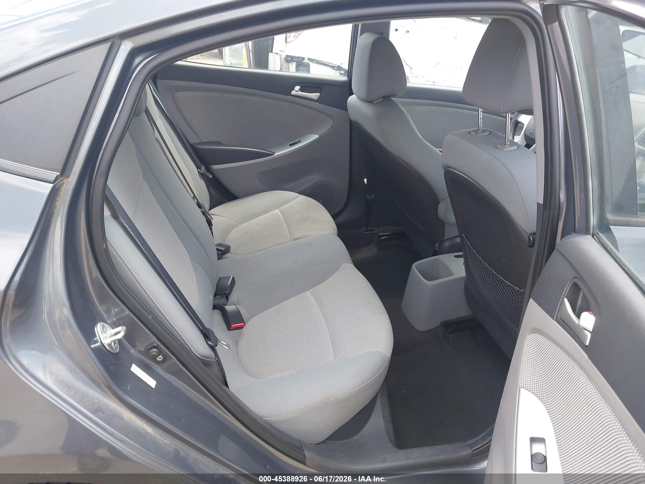 2012 Hyundai Accent Gls Gray vin: KMHCT4AE5CU253622