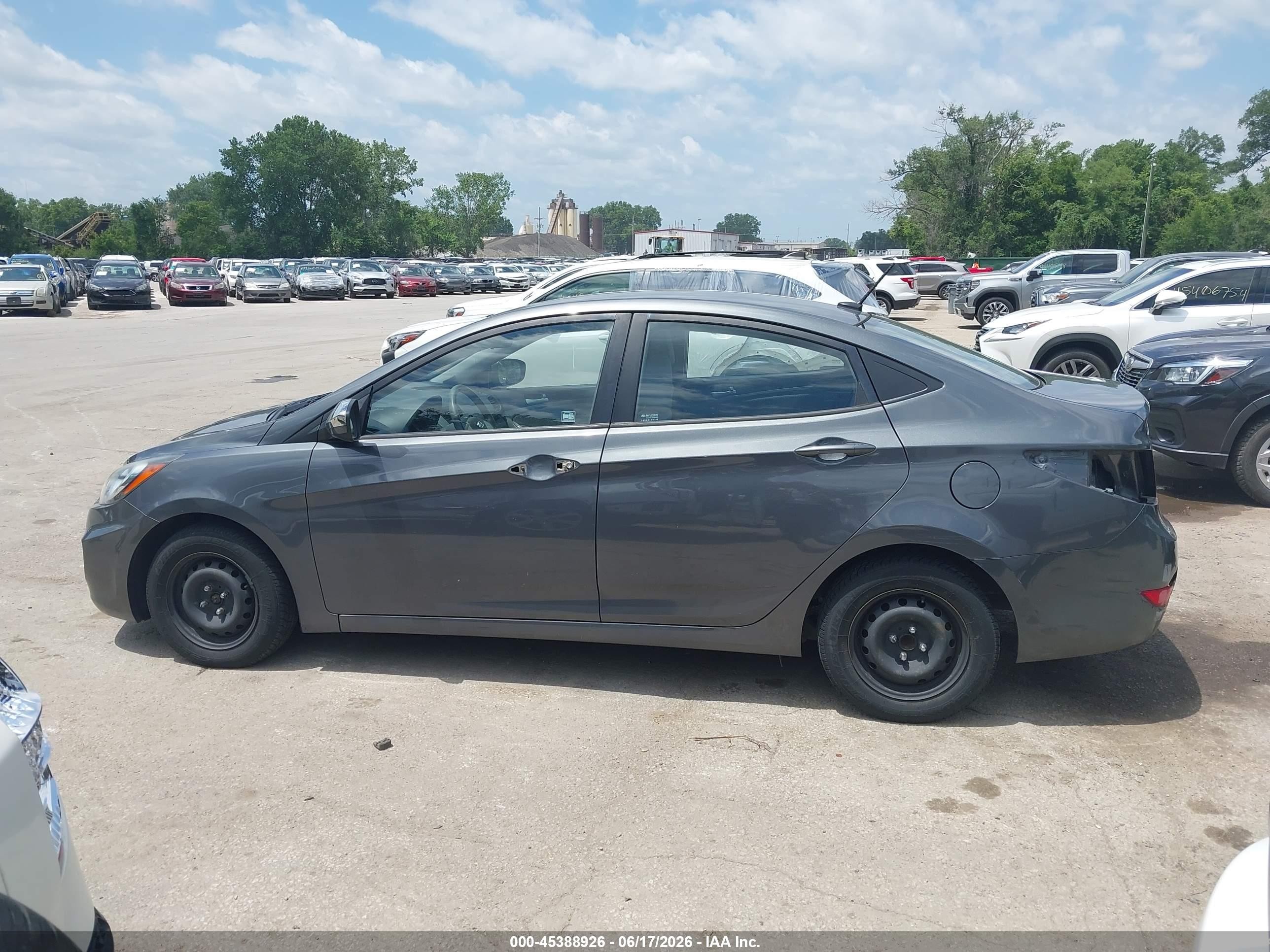 2012 Hyundai Accent Gls Gray vin: KMHCT4AE5CU253622