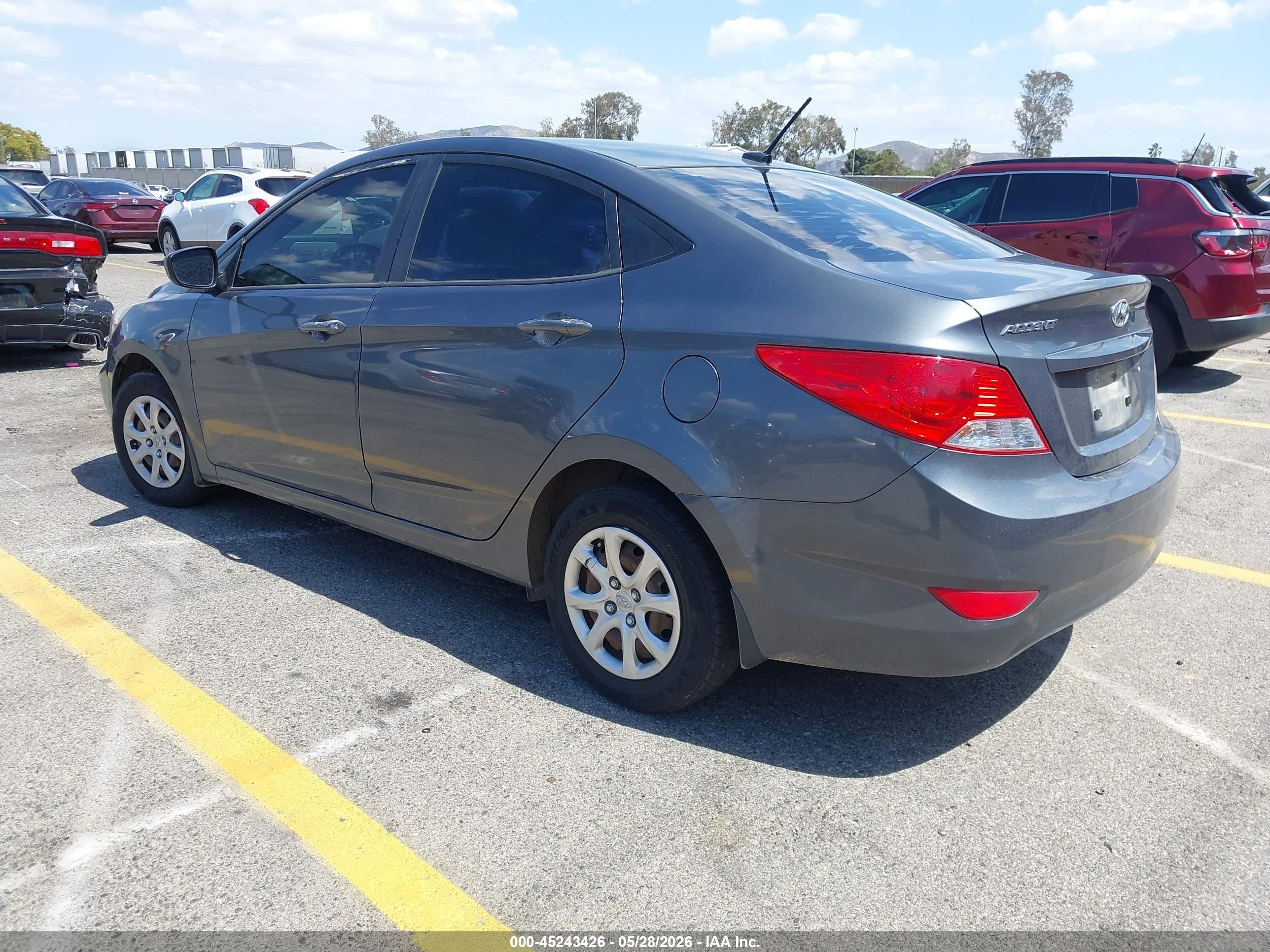 2013 Hyundai Accent Gls Blue vin: KMHCT4AE5DU281972
