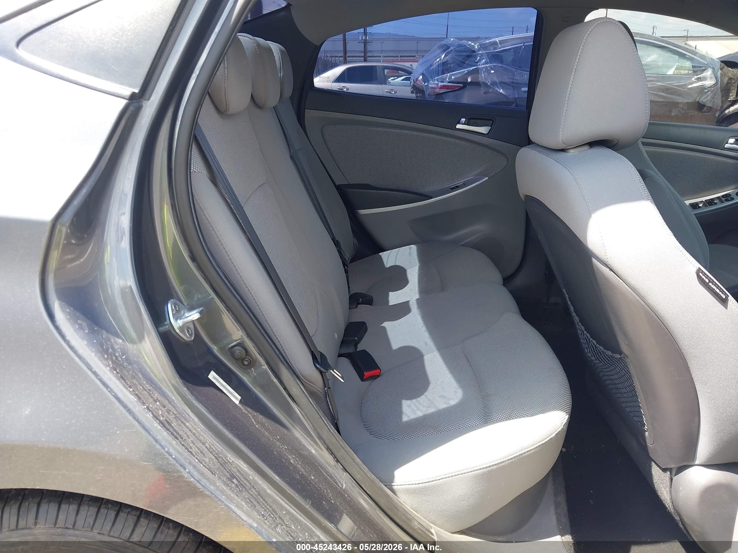 2013 Hyundai Accent Gls Blue vin: KMHCT4AE5DU281972